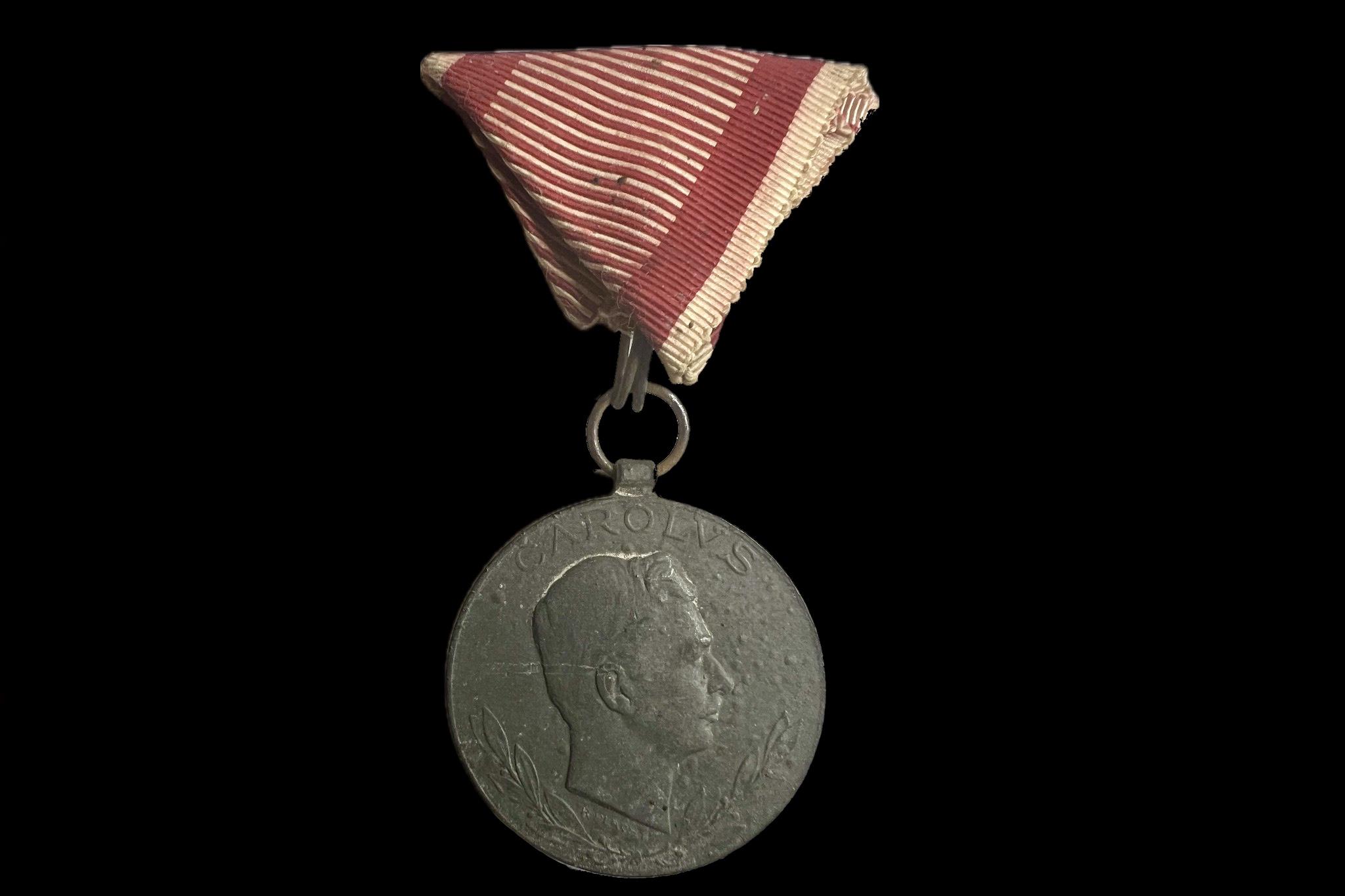 IV.Károly Laeso Militi Sebesülési Érdemérem kitüntetés 
