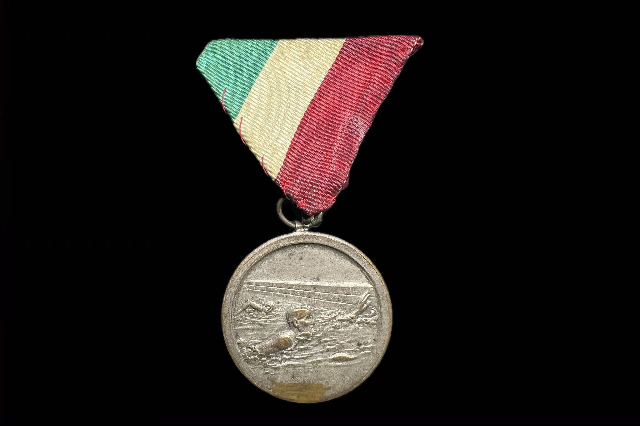Horthy korszak 1935 sport érem mellszalagon S.S.C 100m gyors bajnok 