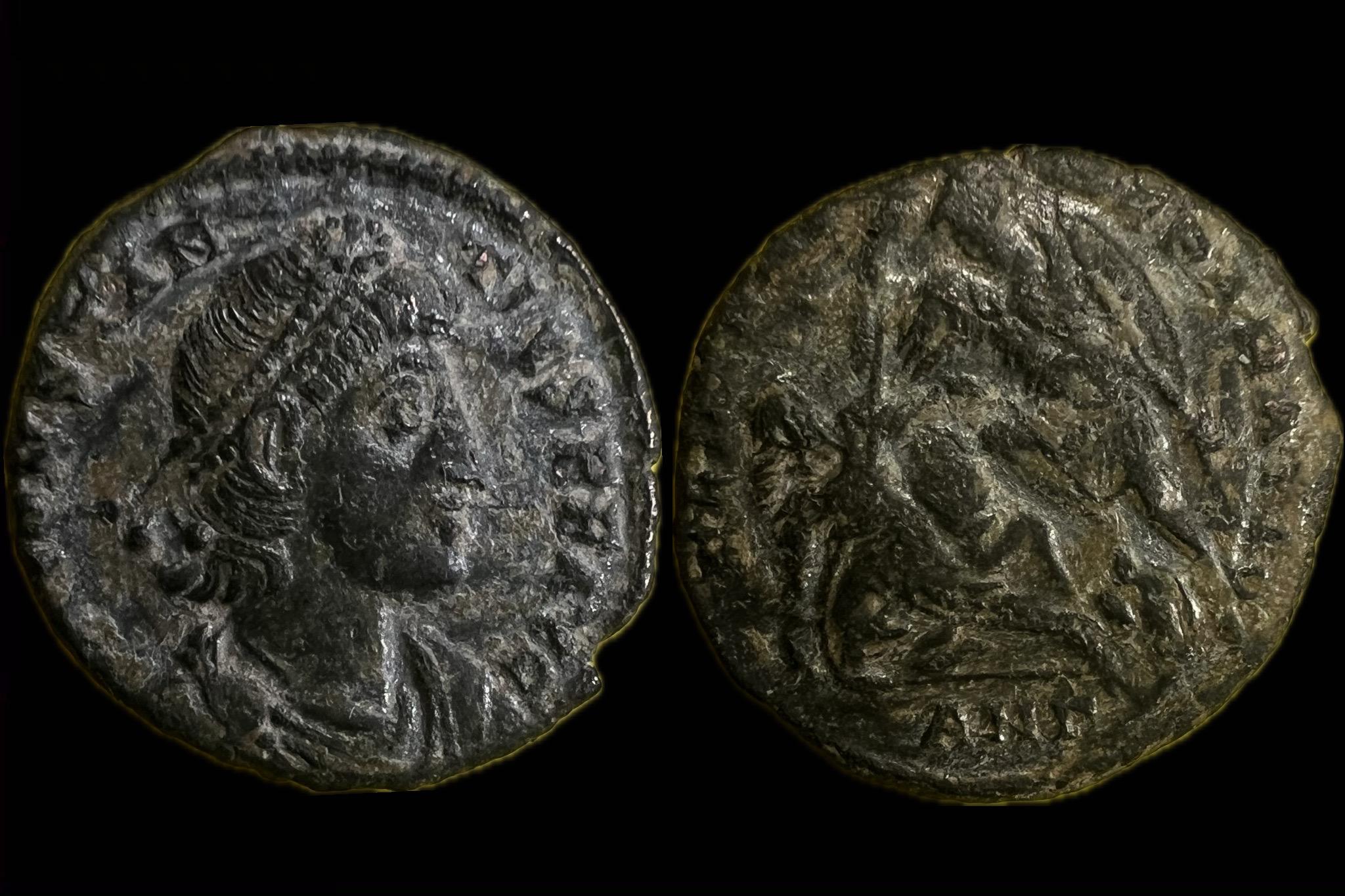 II. Constantin (i.sz.350-355) AE RIC189