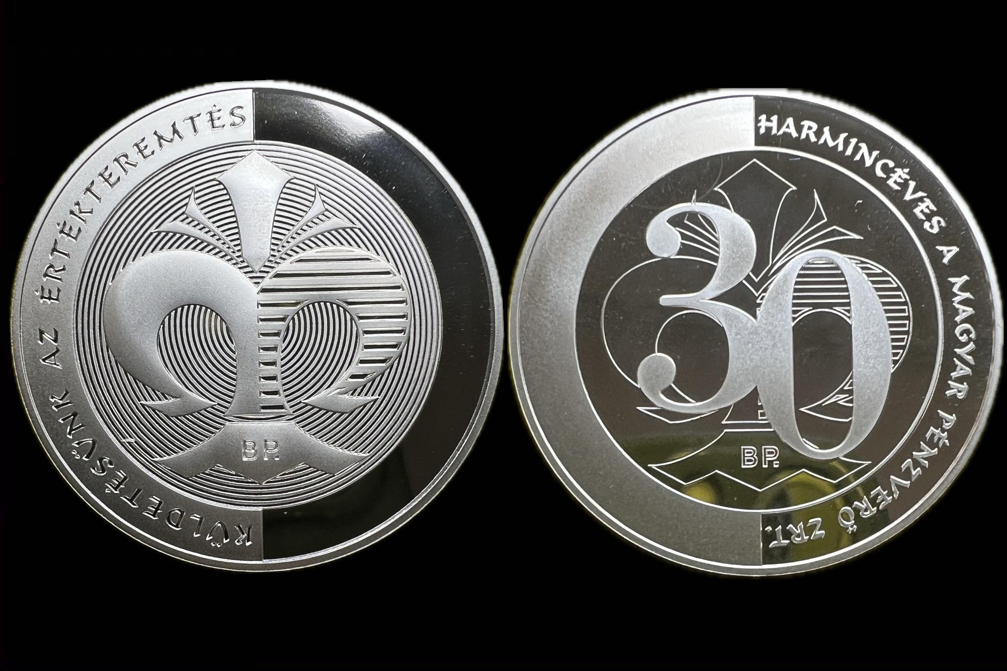 30 éves a Pénzverő ezüstözött emlékérme Proof tükörveret UNC