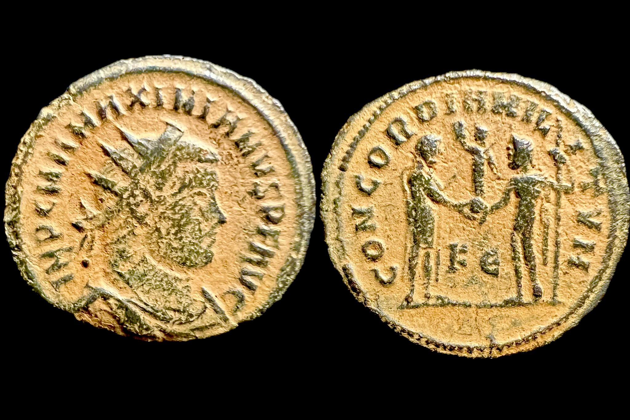 Maximianus (i.sz.285-295)Æ Antoninian (sivatagi patina)IMP CMA MAXIMIANVS PF AVG____CONCORDIA MILITVM