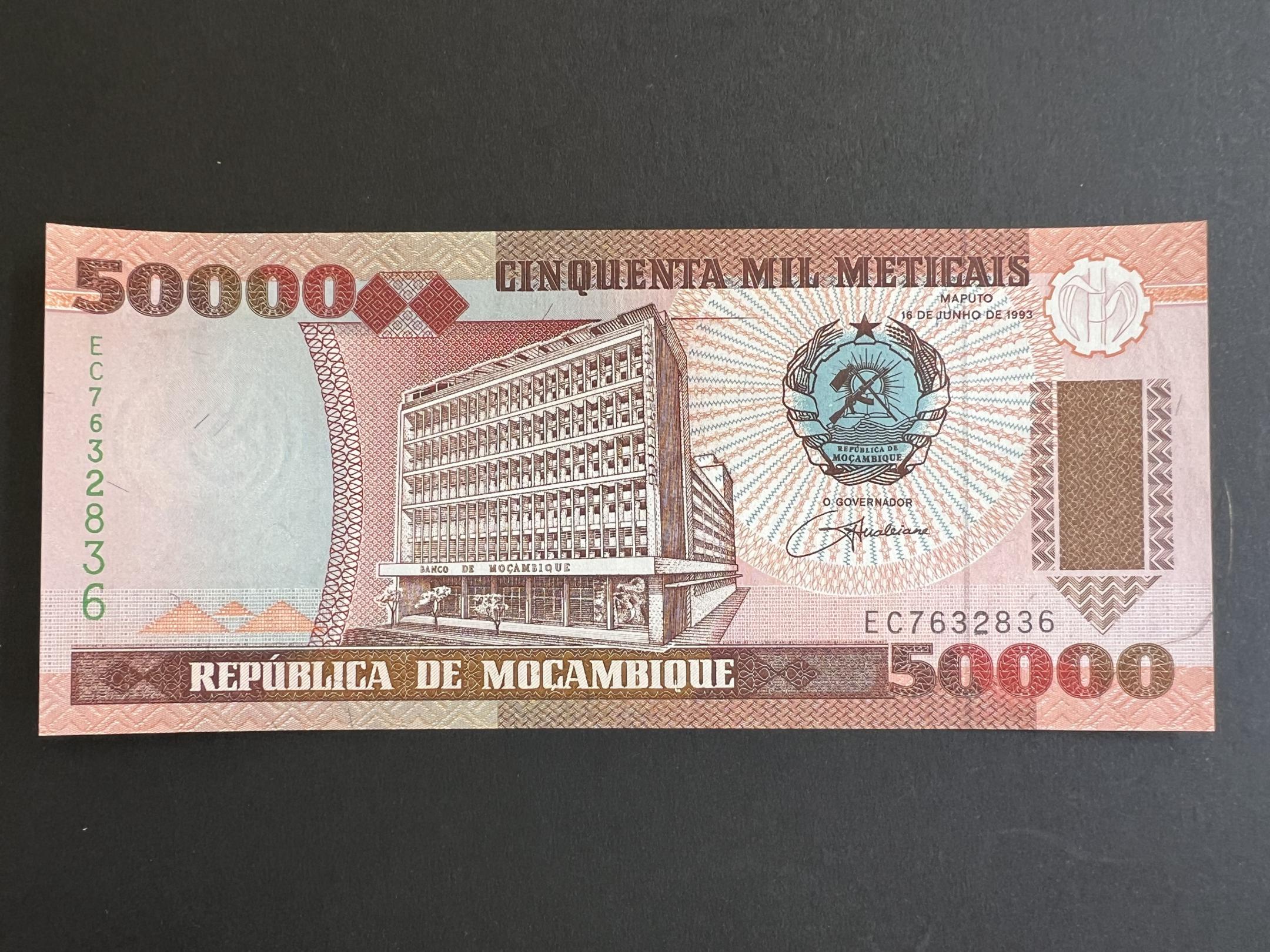 Mozambik 50000 Meticais UNC 1993 