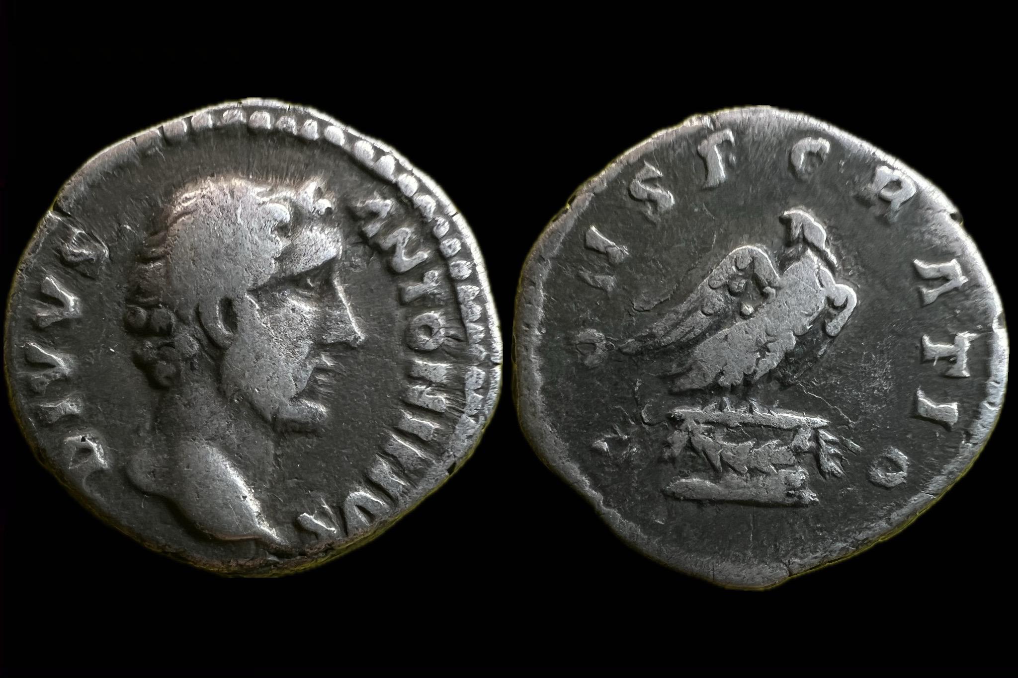 Divus Antoninus Pius Dénár i.sz.161 Roma RIC 431 DIVVS ANTONINVS,  CONSECRATIO 