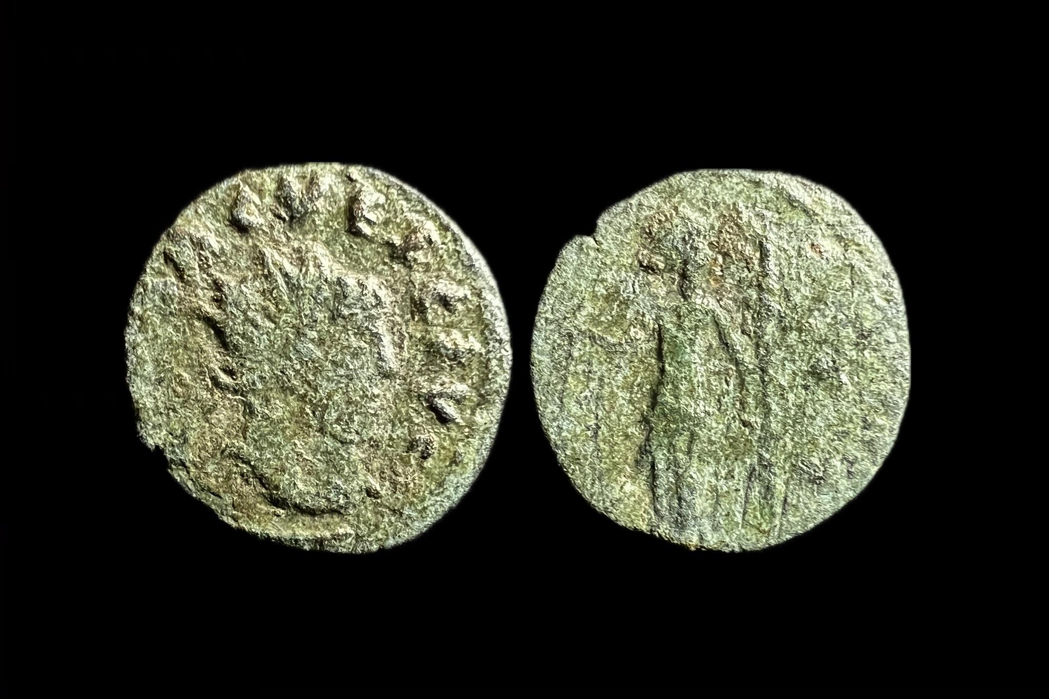 Tetraarhia barbár Antoninian