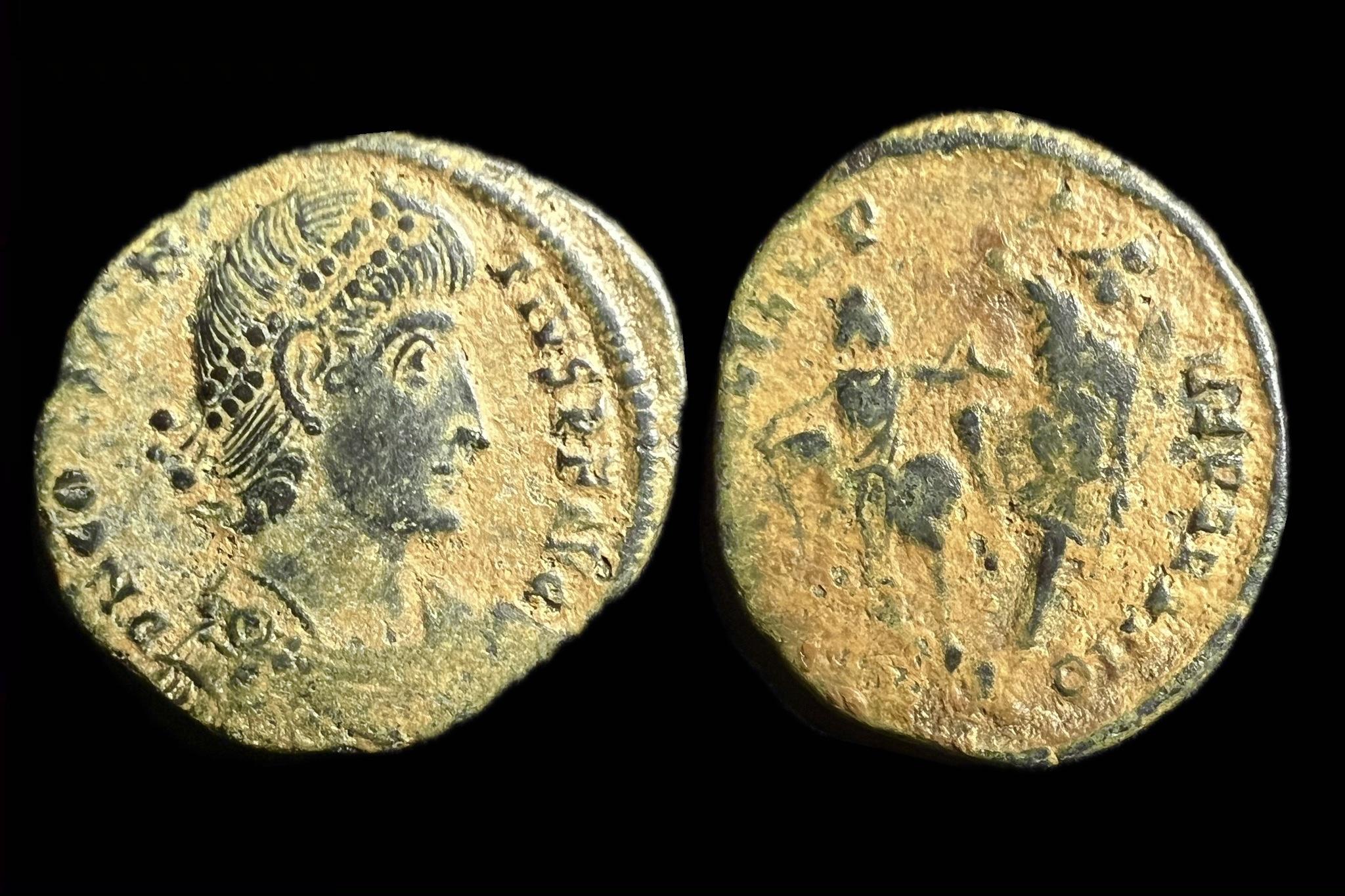 II.Constantin (i.sz.347-348) AE  RIC 65
