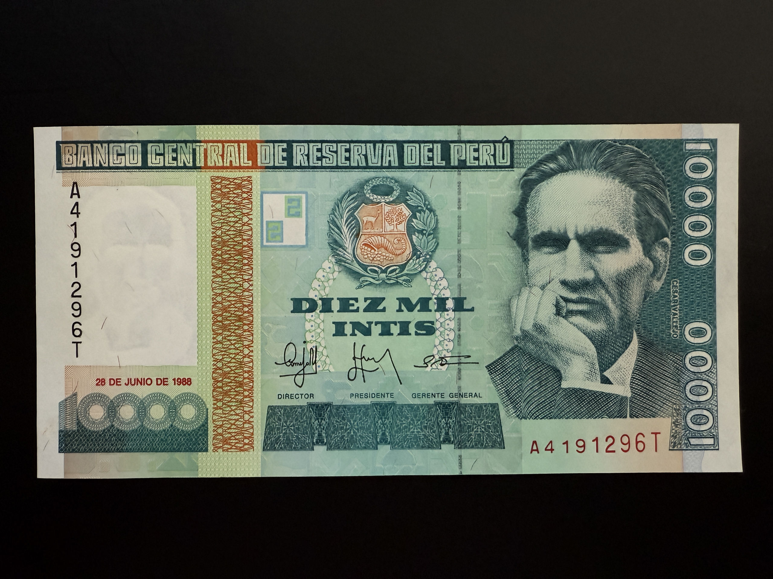 PERU 10000 Intis 28.6.1988 (P.140) UNC