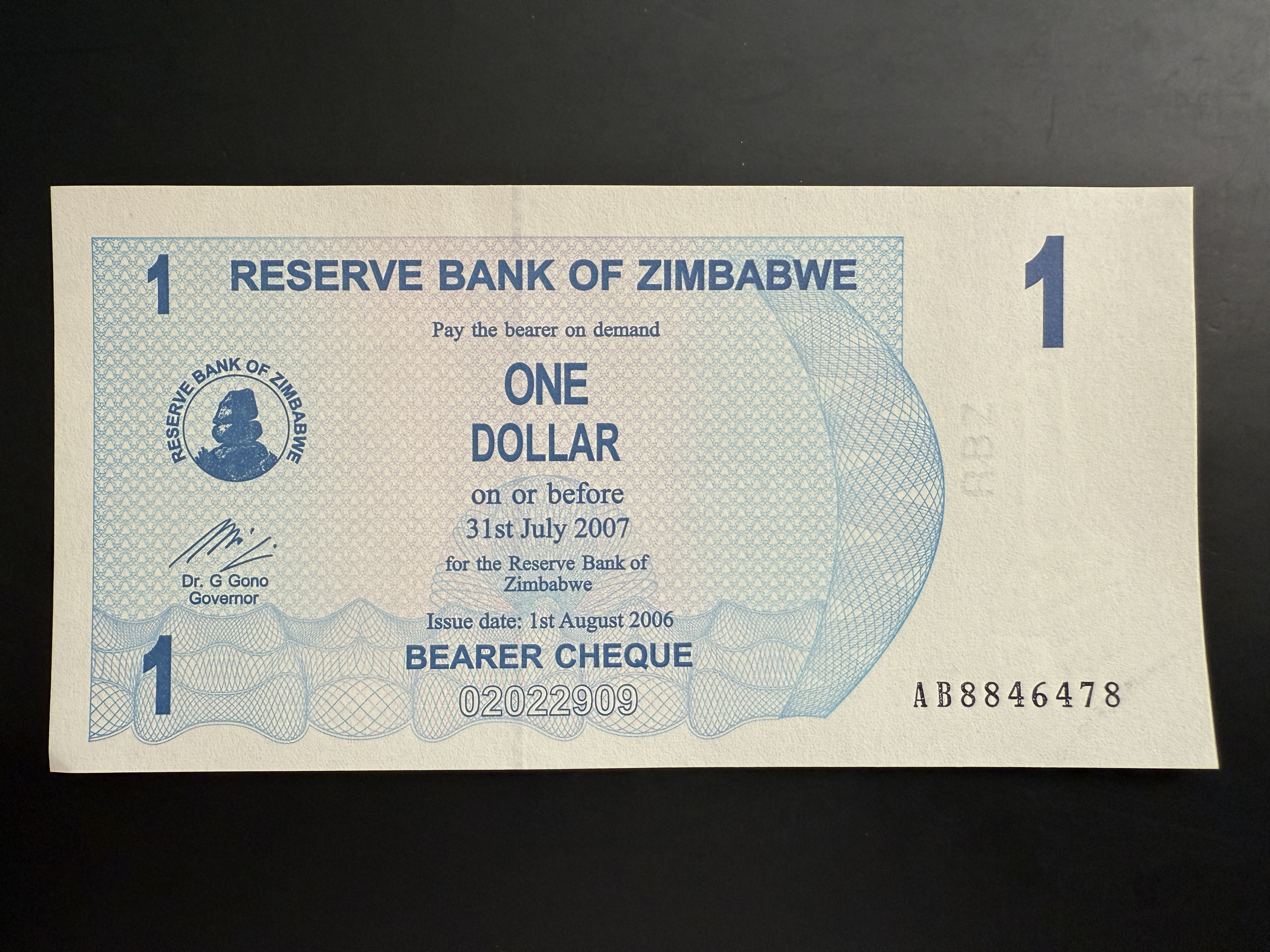 ZIMBABWE 1 Dollar 1.8.2006 (P.37) UNC