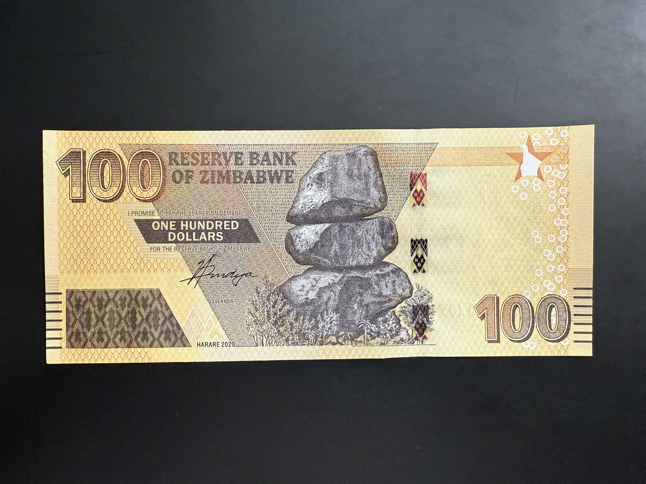 ZIMBABWE 100 Dollars 2020 (2021) (P.106) UNC