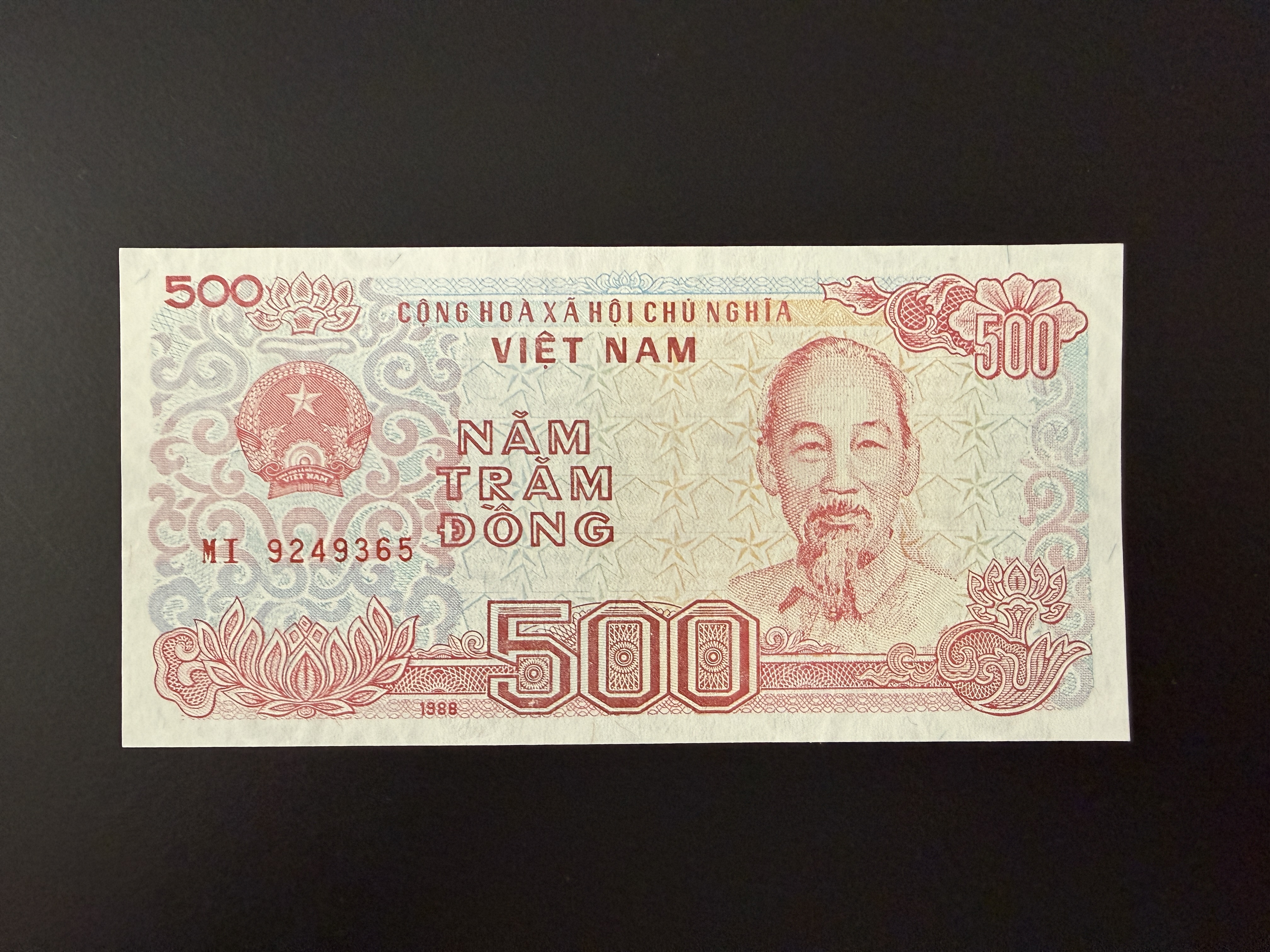 VIETNAM 500 Ðồng 1988 (P.101) UNC