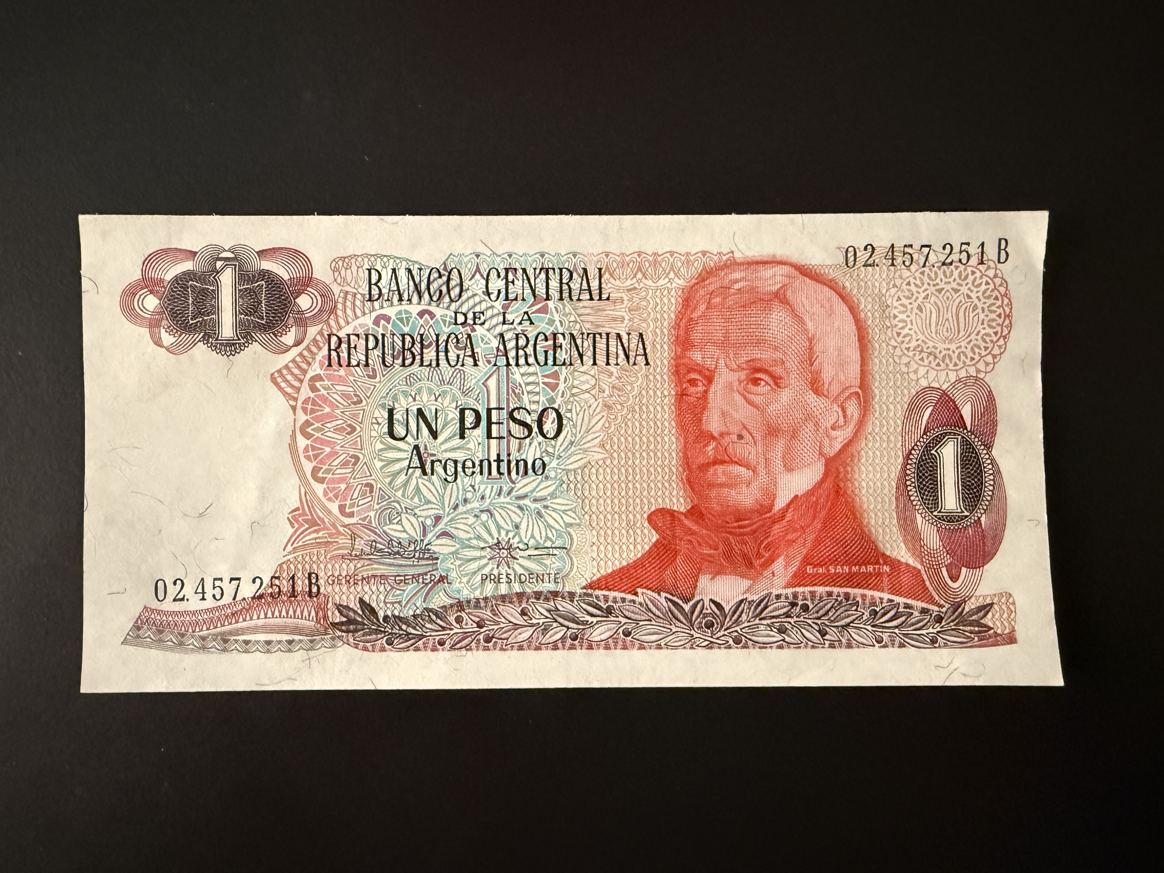 ARGENTINA 1 Peso Argentino ND (1983-1985) (P.311) UNC