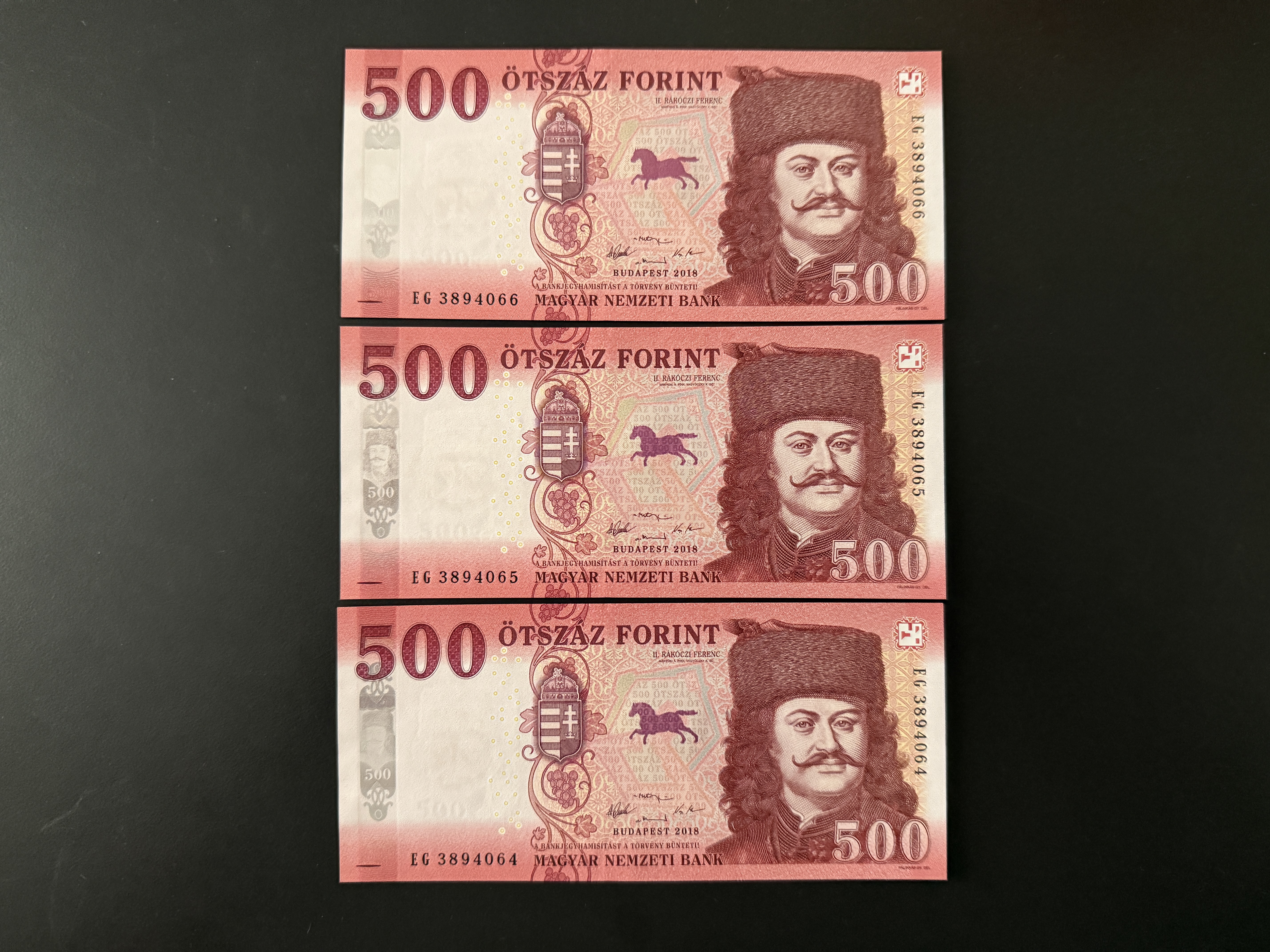500 Forint UNC 2018 sorszámkövető 2db EG Adamo F60.6