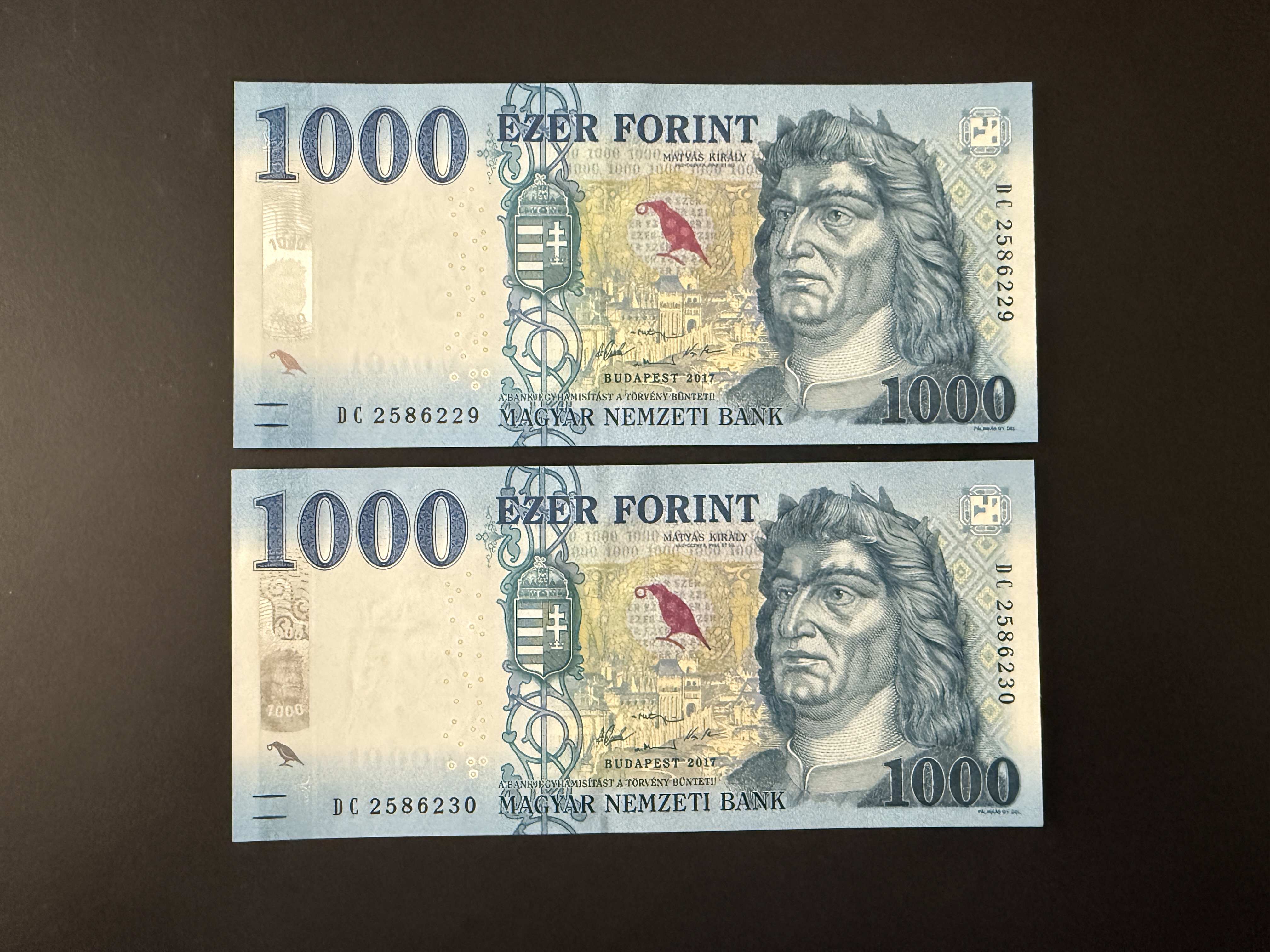 1000 Forint UNC 2017 sorszámkövető 2db DC Adamo F61.2