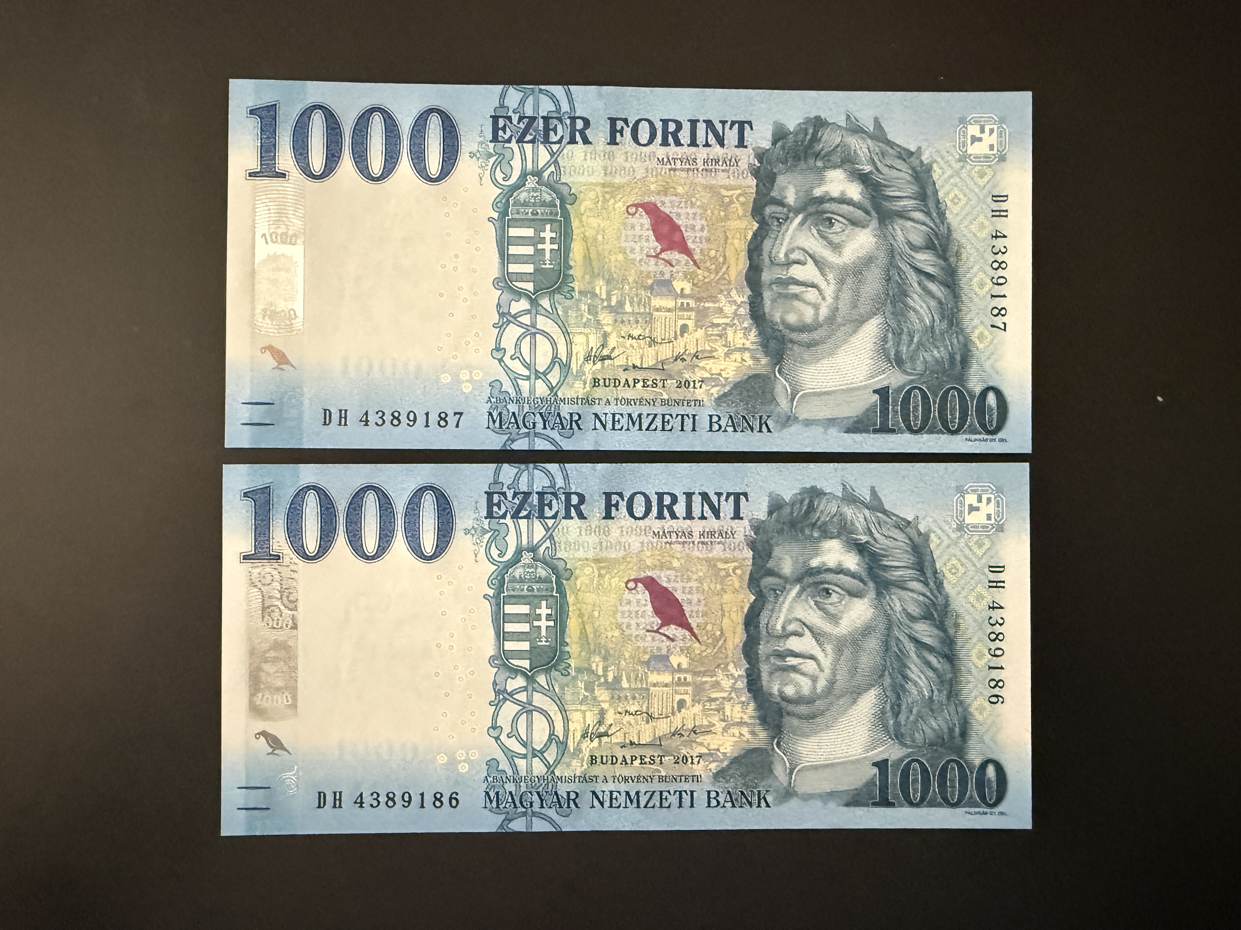 1000 Forint UNC 2017 sorszámkövető 2db DH Adamo F61.7