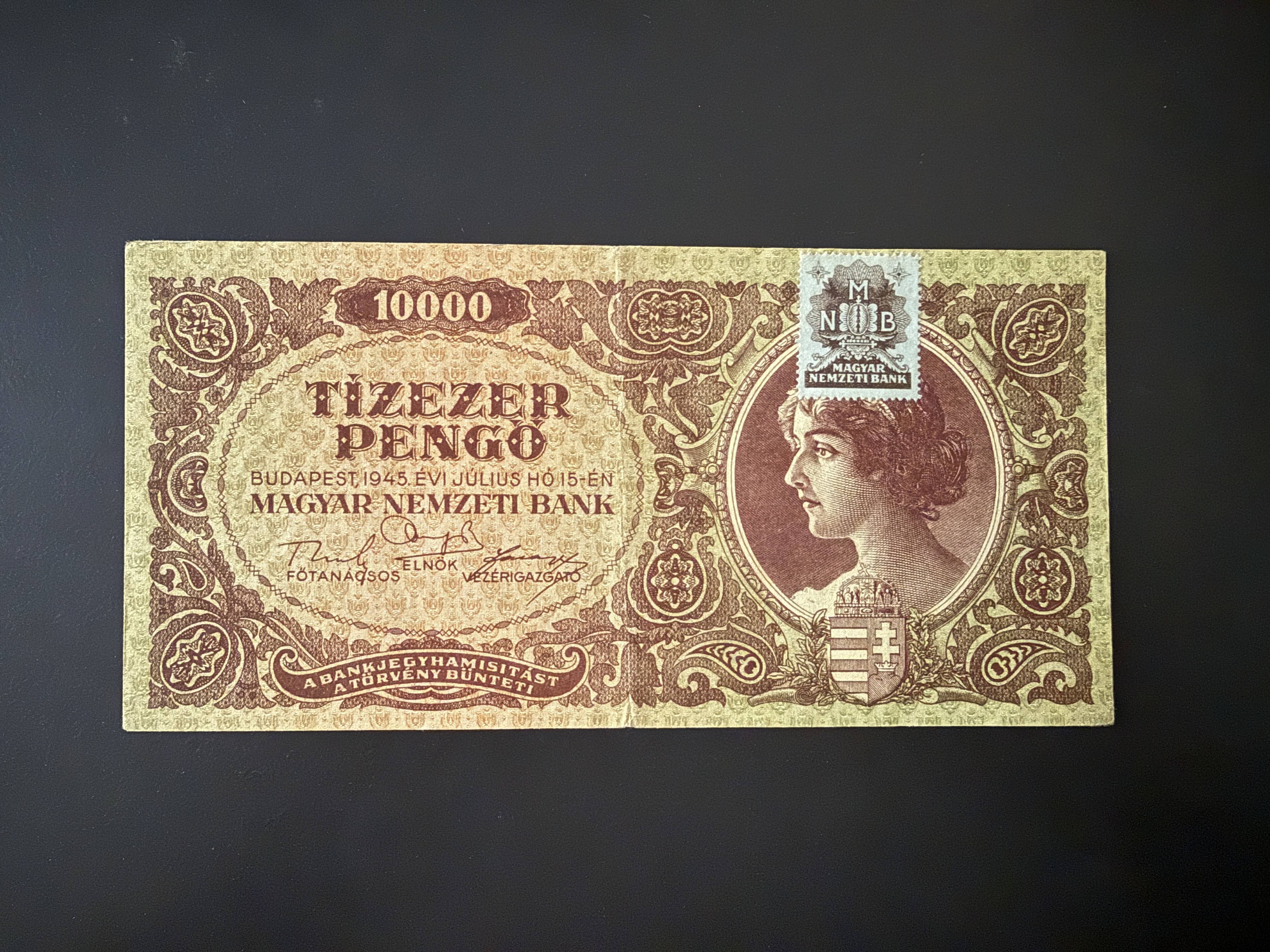 Tízezer Pengő felülbélyegezve (1945) EF Adamo P23e