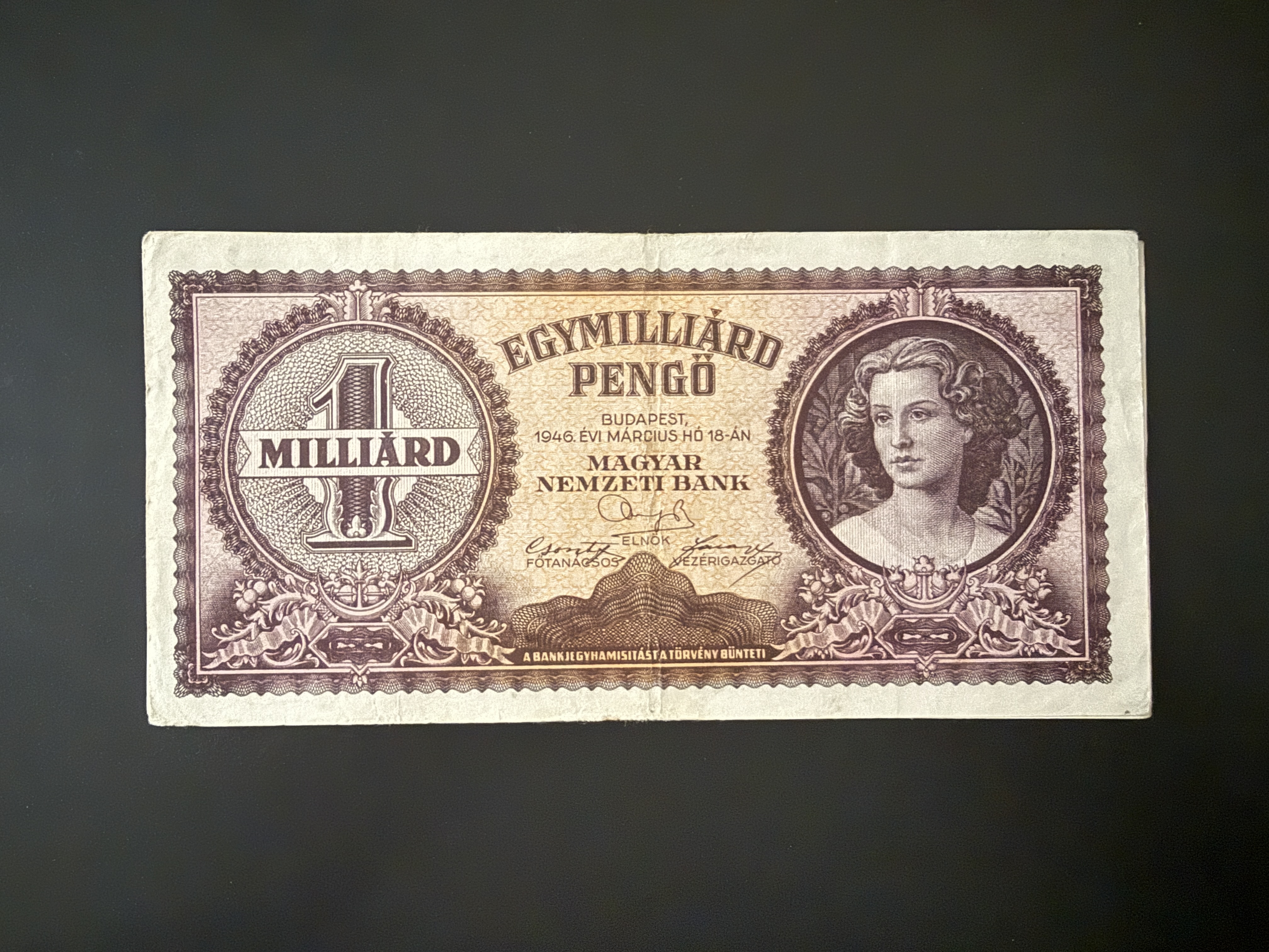 Egymiliárd Pengő (1946) VF Adamo P28 