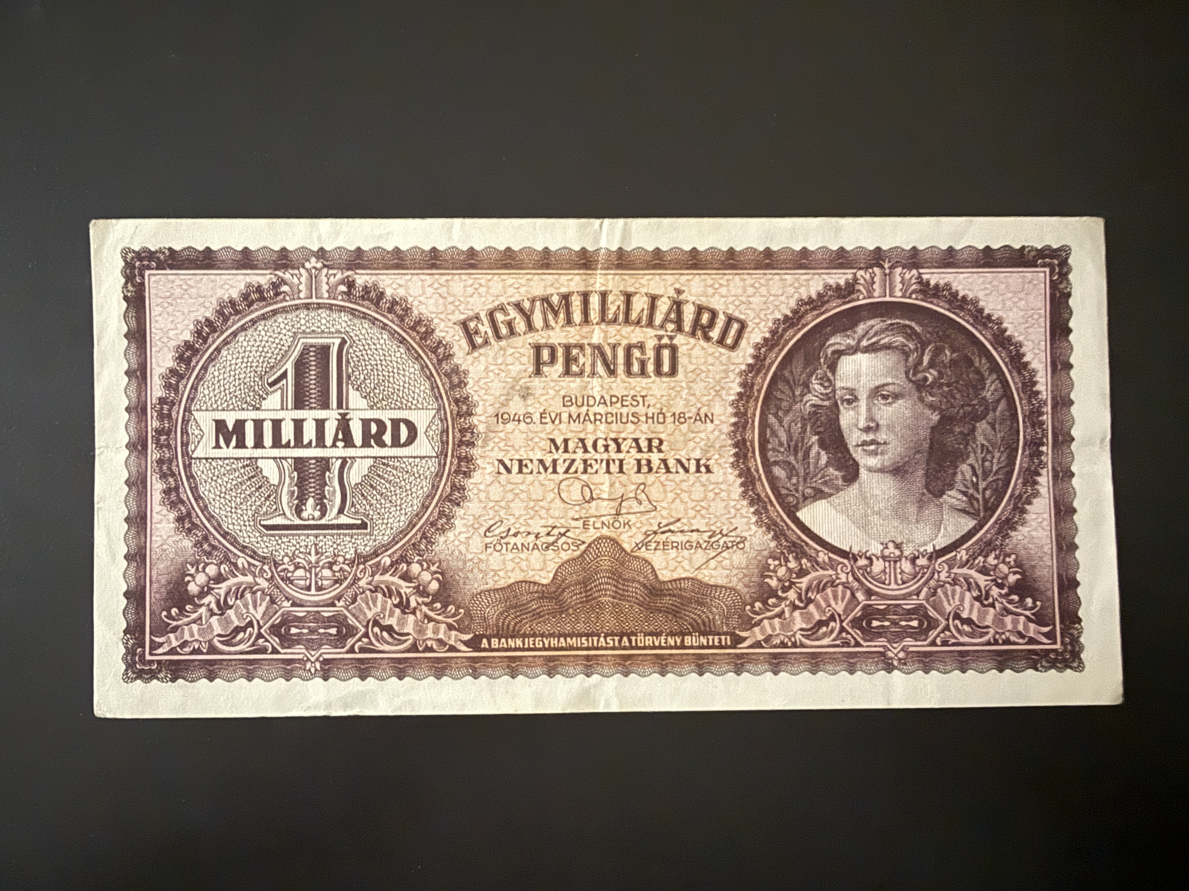 Egymiliárd Pengő (1946) VF Adamo P28 