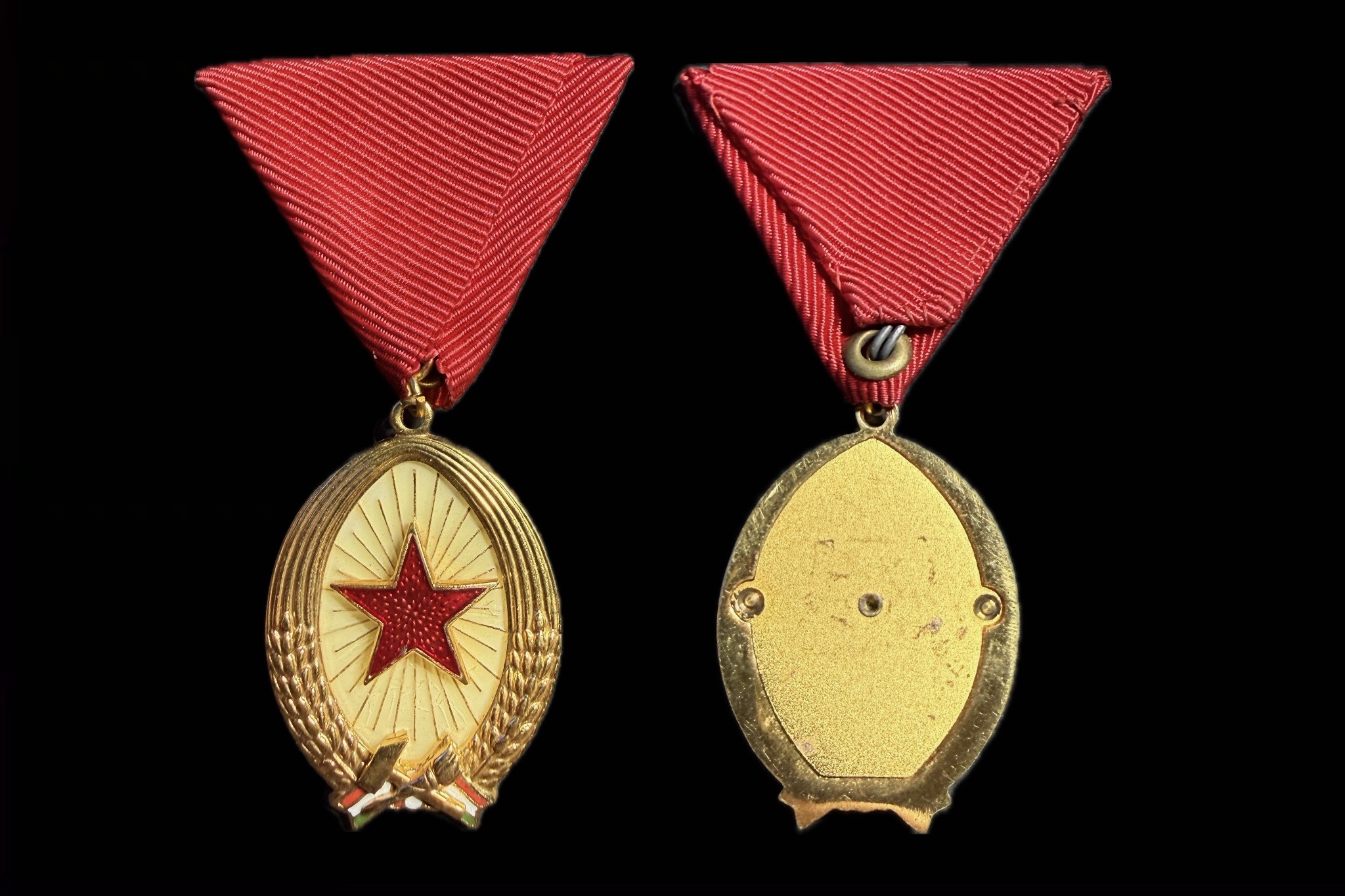 Munka Arany Érdemrend 1953