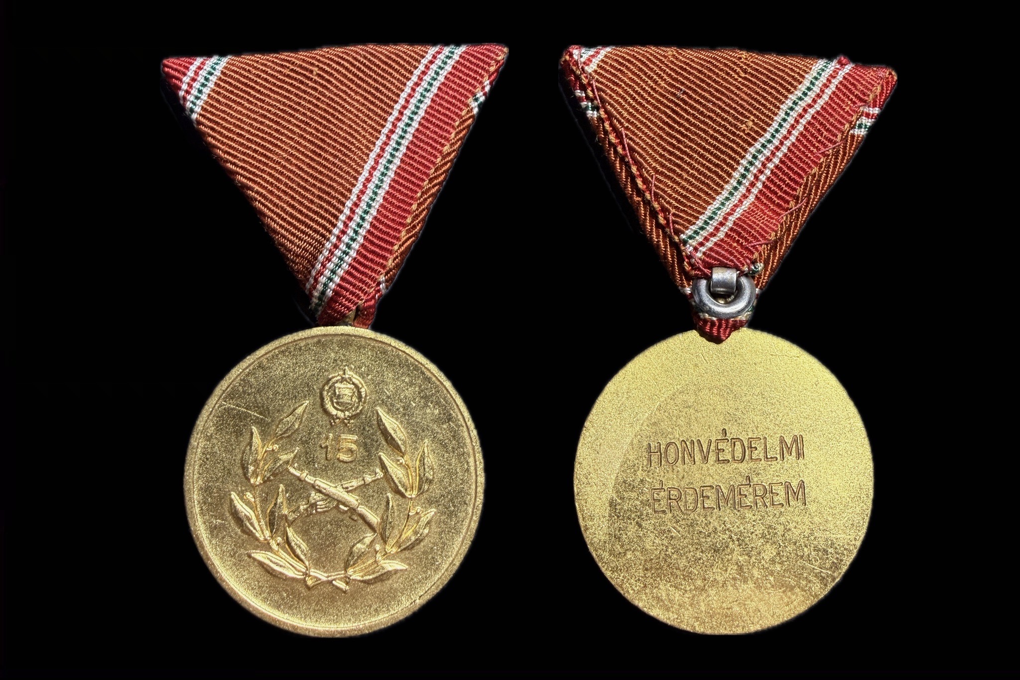 Honvédelmi érdemérem 15 év szolgálat után