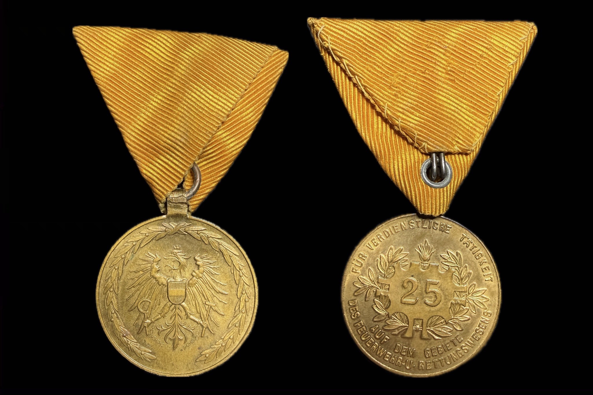 Osztrák Tűzoltó 25 év Szolgálati kitüntetés Arany