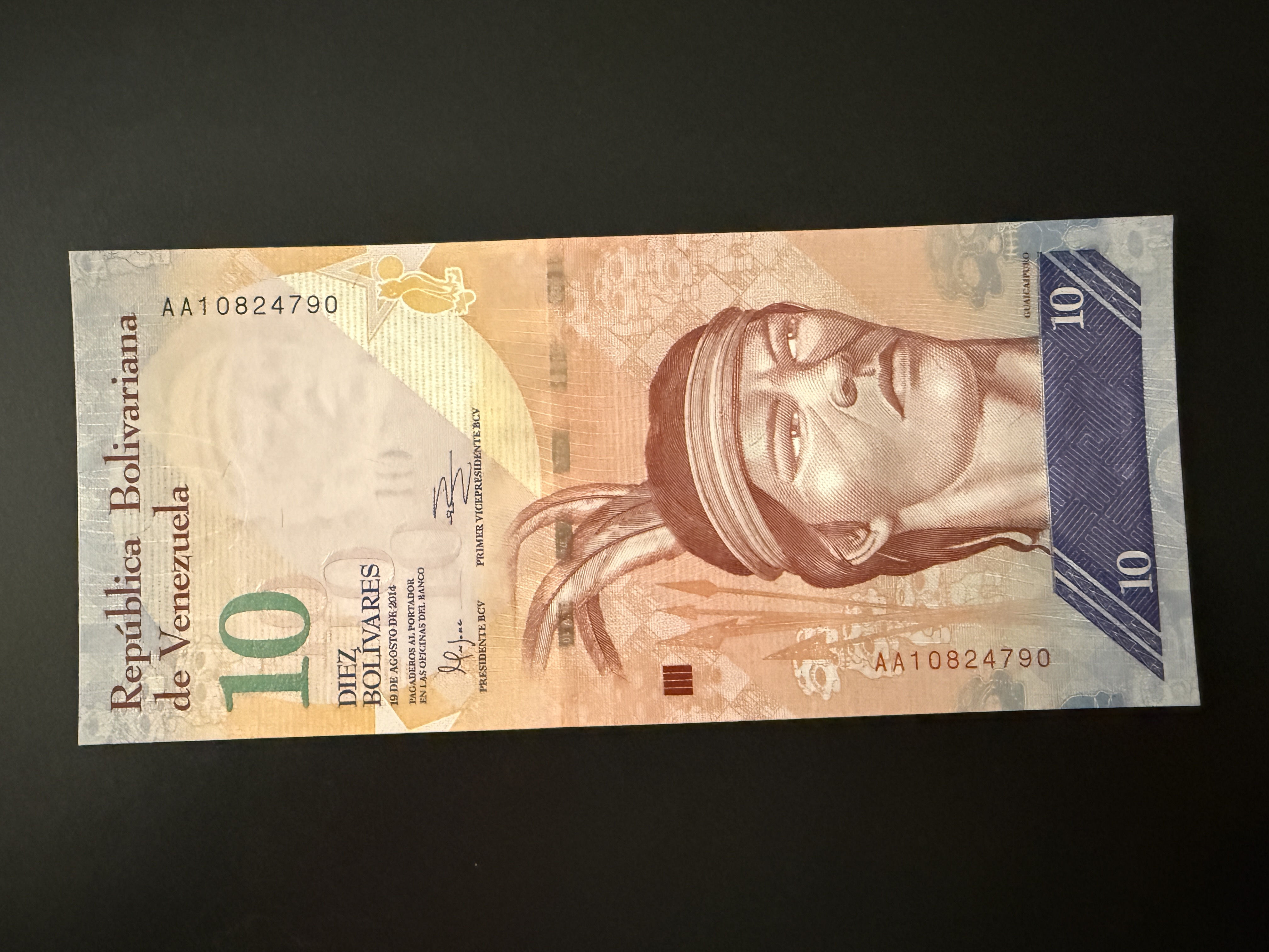 VENEZUELA 10 Bolivares 19.9.2014 (P.90) UNC