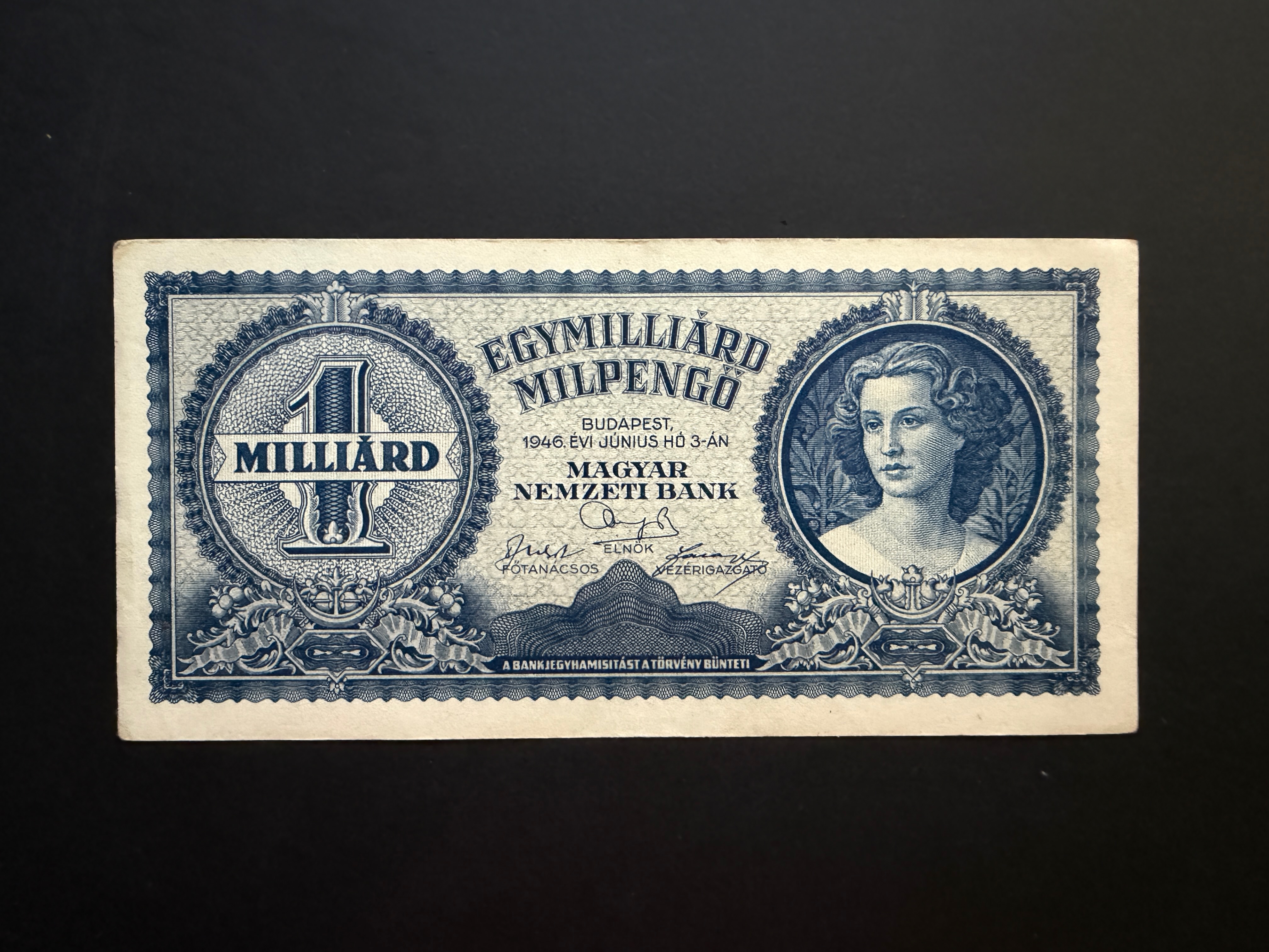 Egymilliárd Milpengő (1946) Adamo P34 aUNC