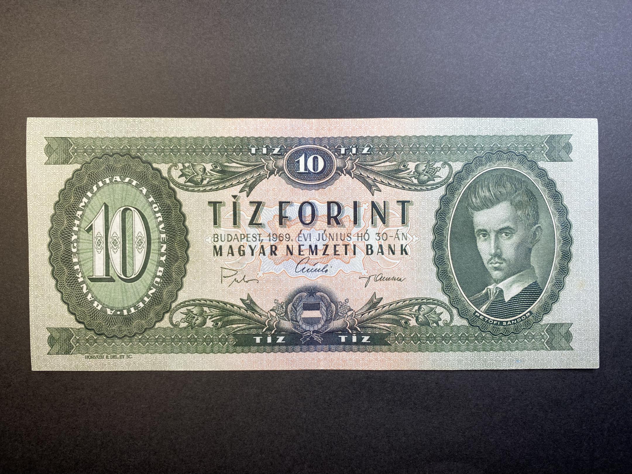 10 Forint (1969A) EF Adamo F7