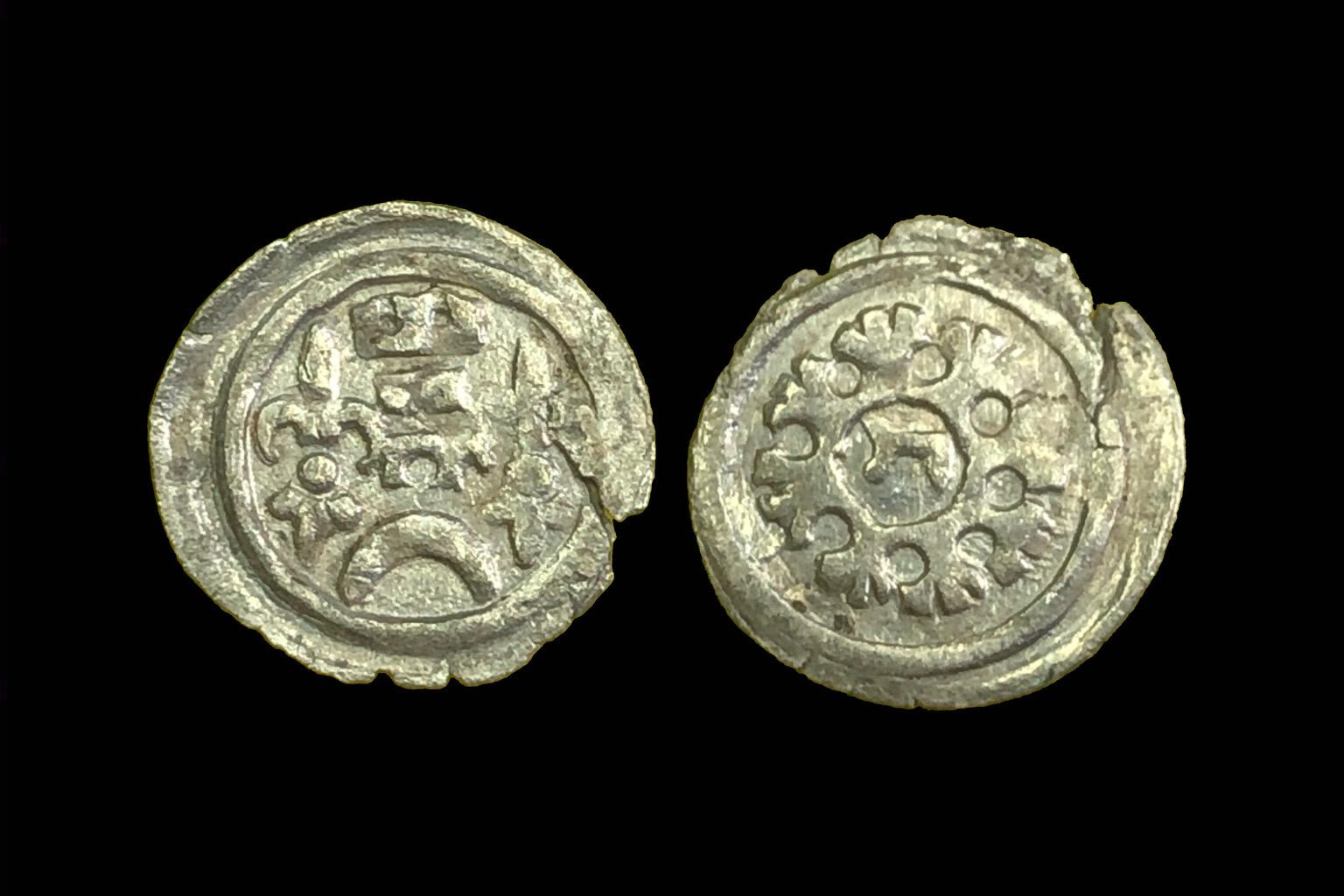 IV. Bela obol Éh-229