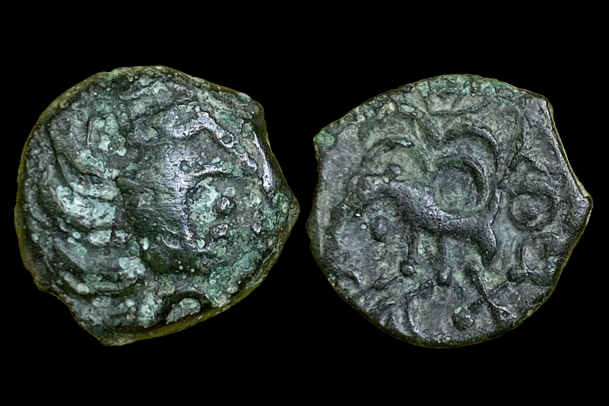 Kelta Senones típus (i.e.52) AE Pedigre R.Chevallier (1922-2015) LT.7508 var. DT.2636 RIG.320 