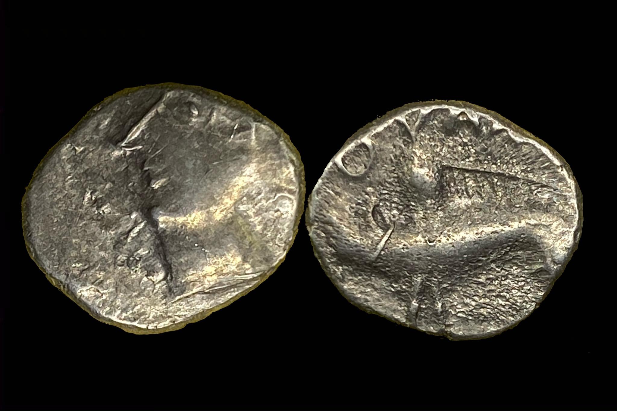 Sequani Kelta (i.sz.70-50) Quinarius (féldénár) DT 3243;LT 5351;Allen-Nash 313-314.