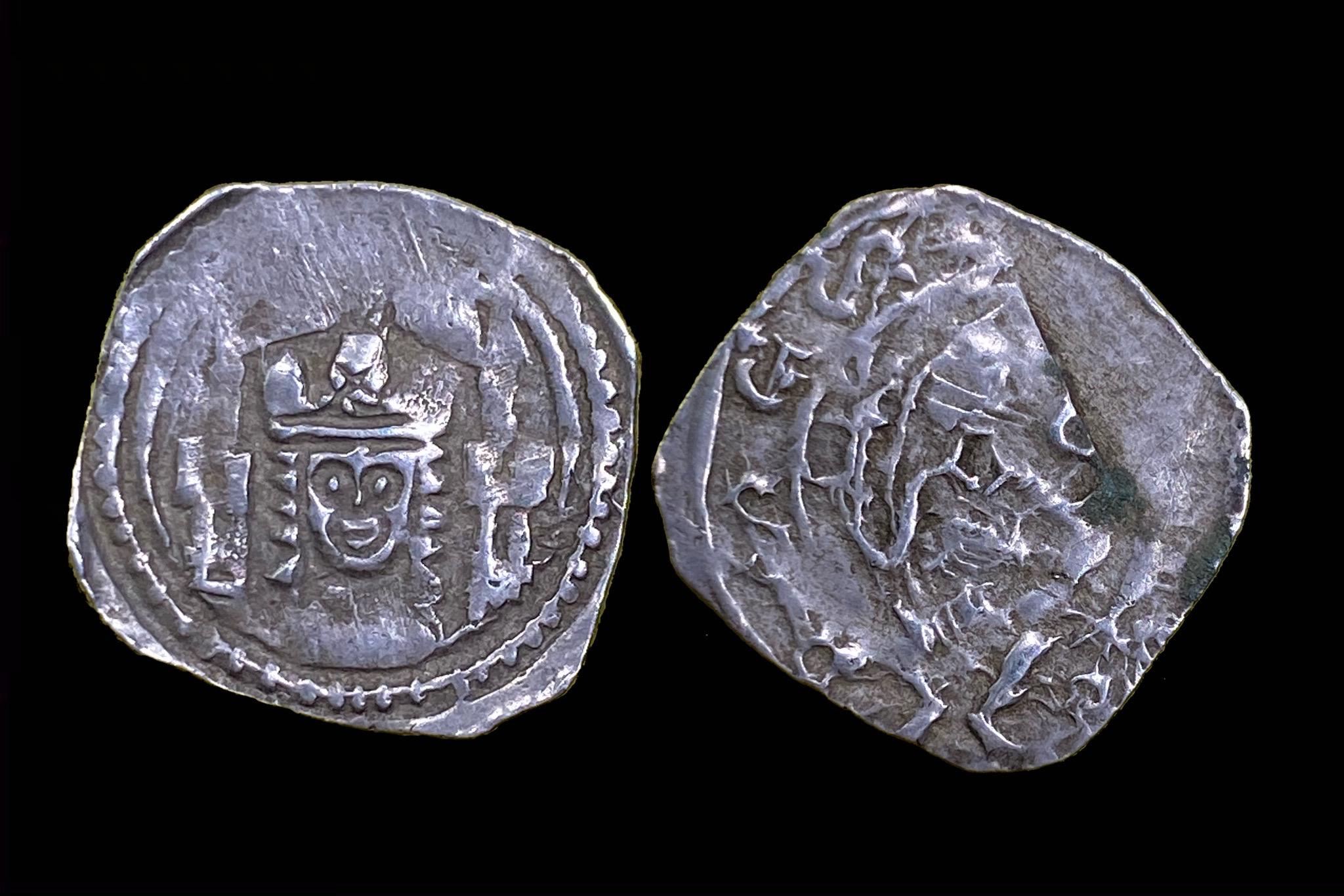 IV. Henrich (1204-1228) CNA-Ch 8 denar 