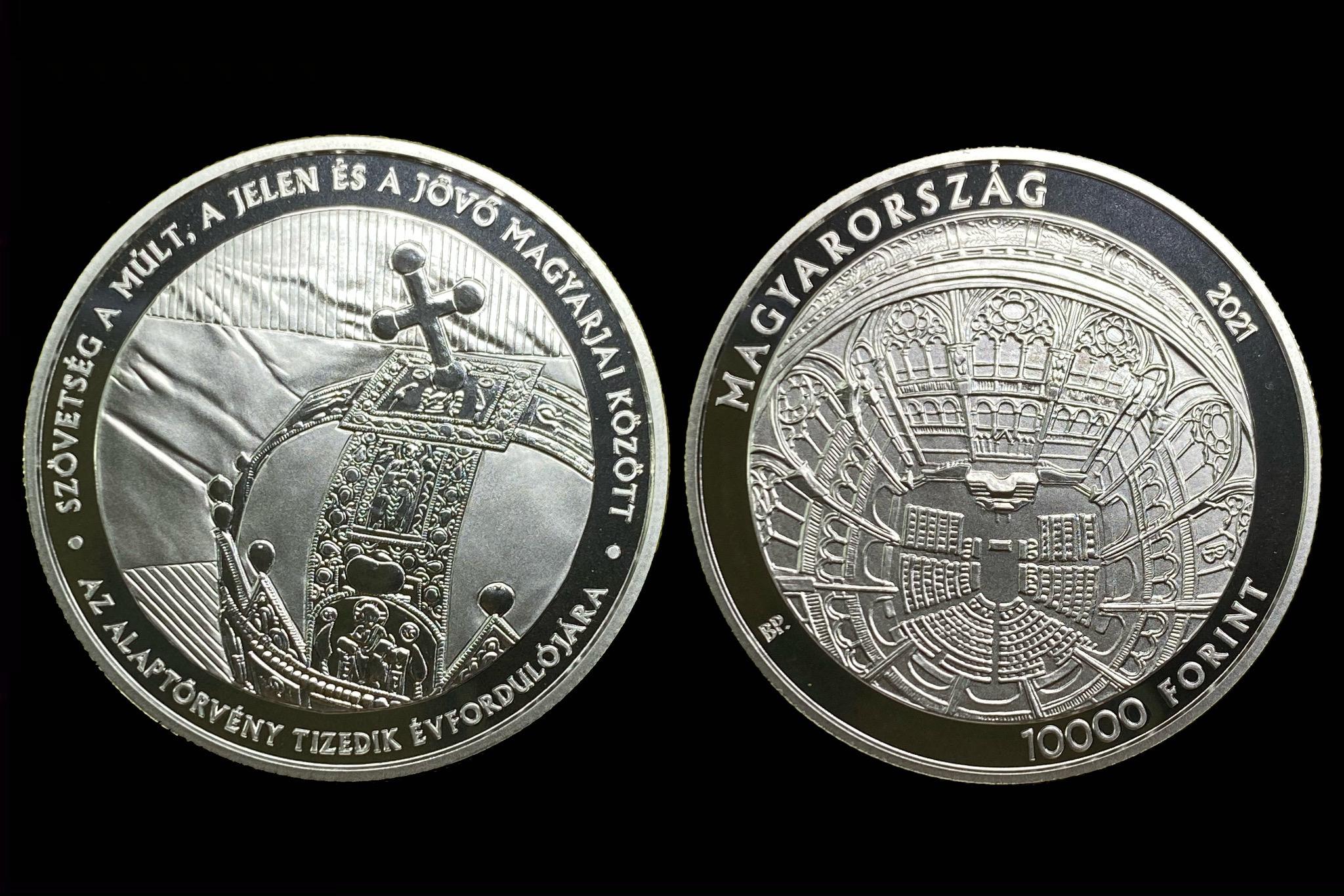 2021. évi 10 éves Magyarország Alaptörvénye silver emlékérme Proof UNC prospektussal