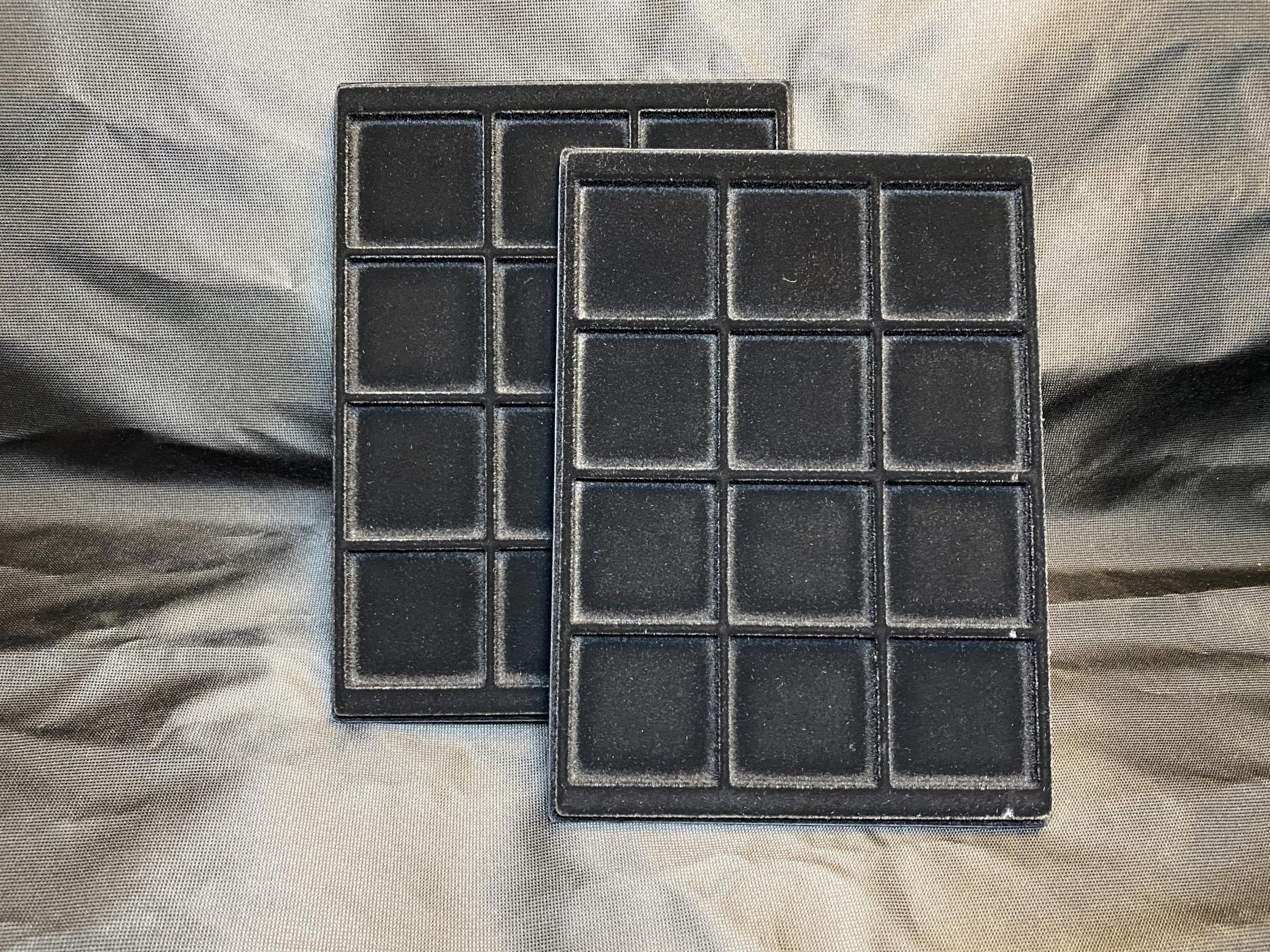 12 fészkes 49x49mm (fekete) 240x170mm ÚJ 2db