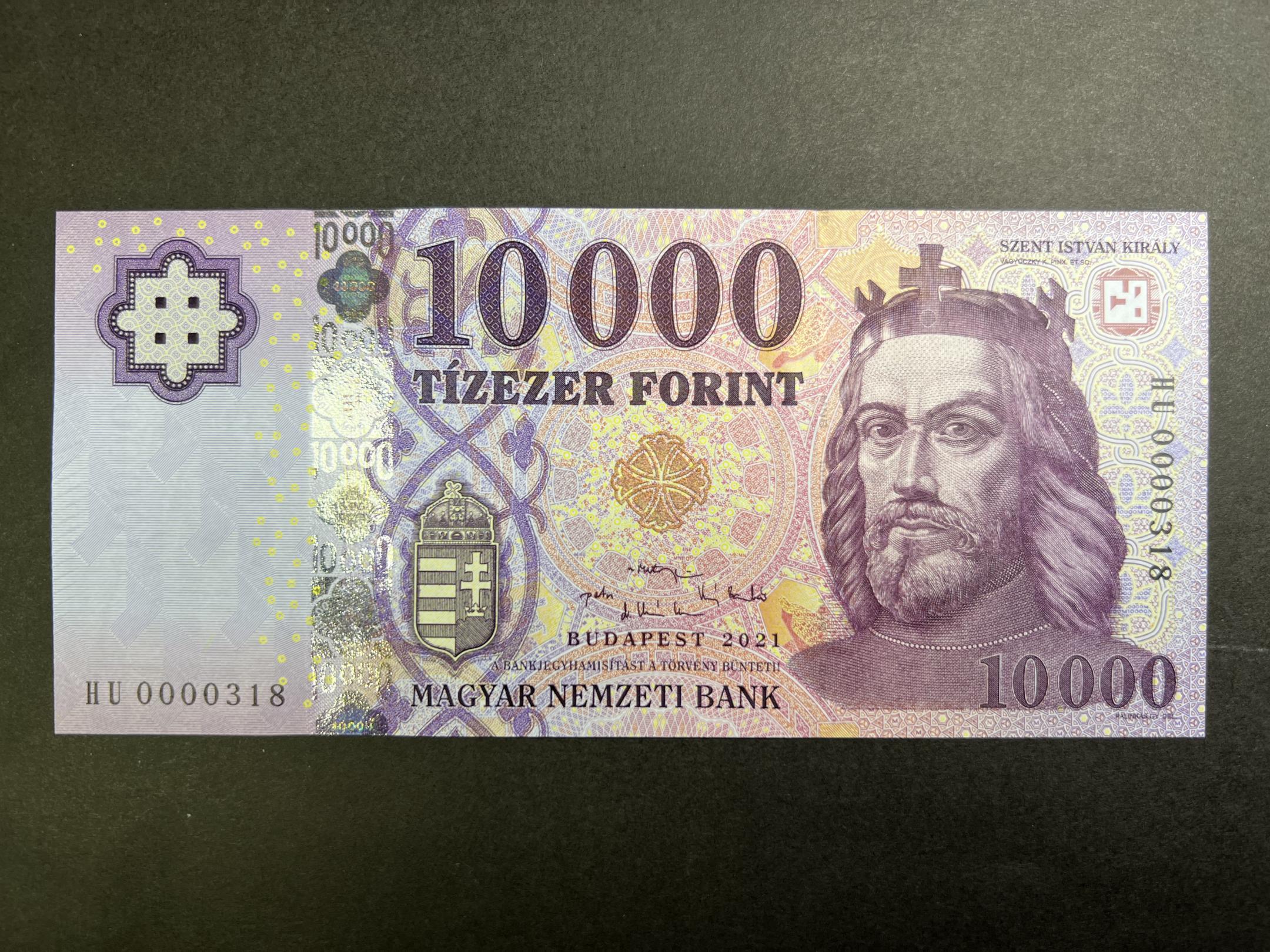 10000 Forint (2021) HU 00318 alacsony ssz. UNC