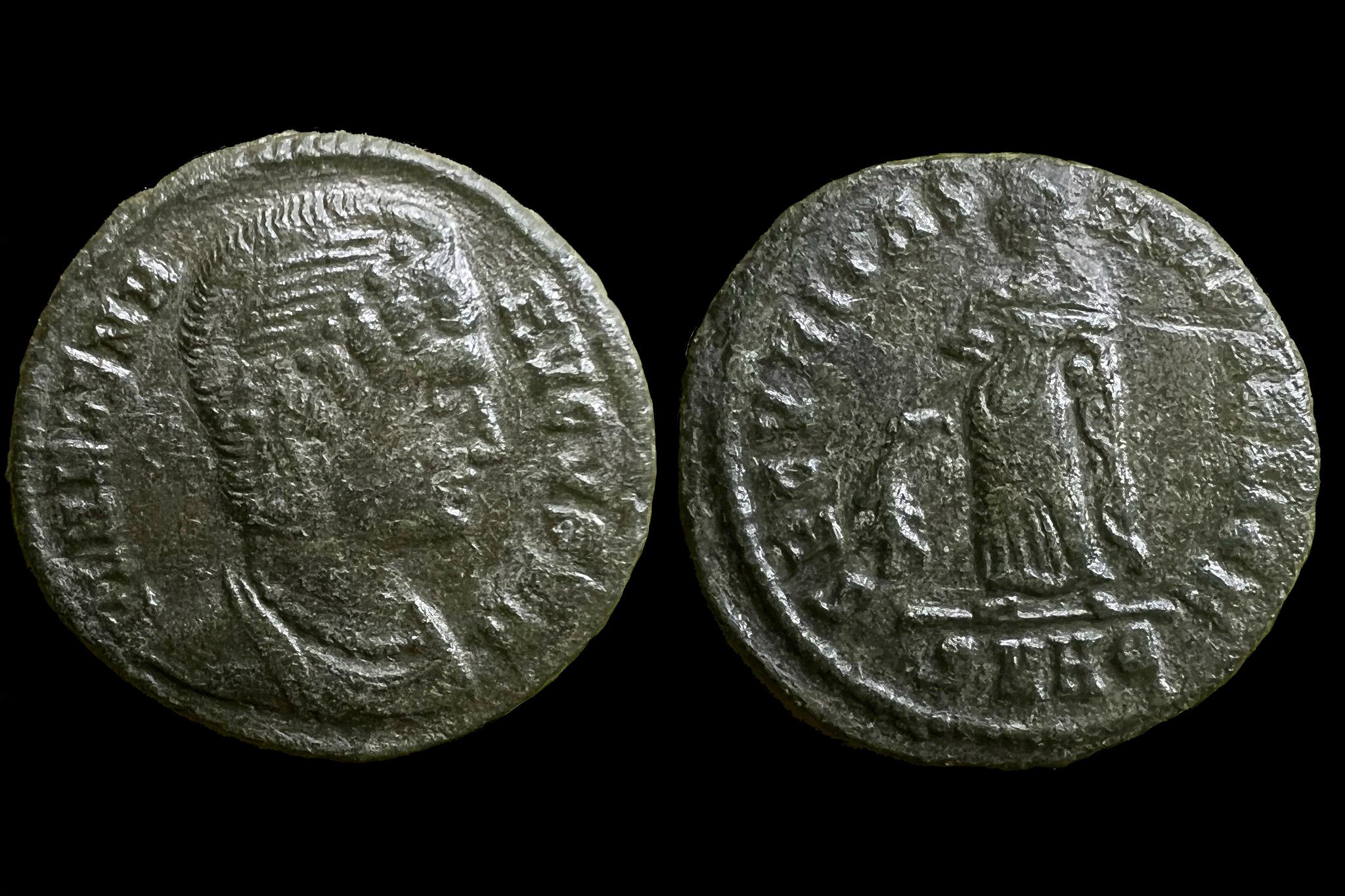 Helena (i.sz.327-329) SMHE follis RIC95