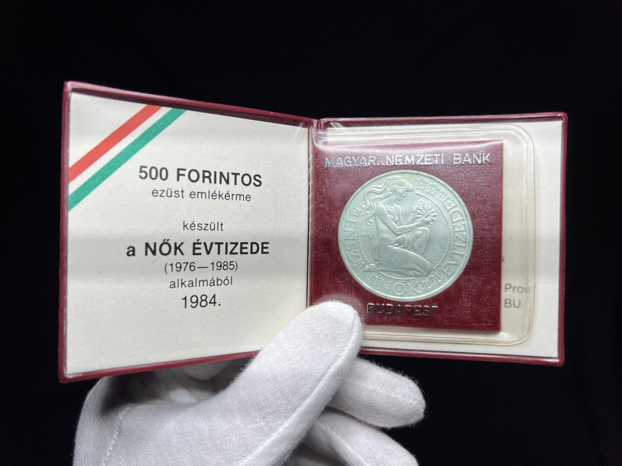 Nők évtizede 500 Ft (1984) emlékérme dísztokban