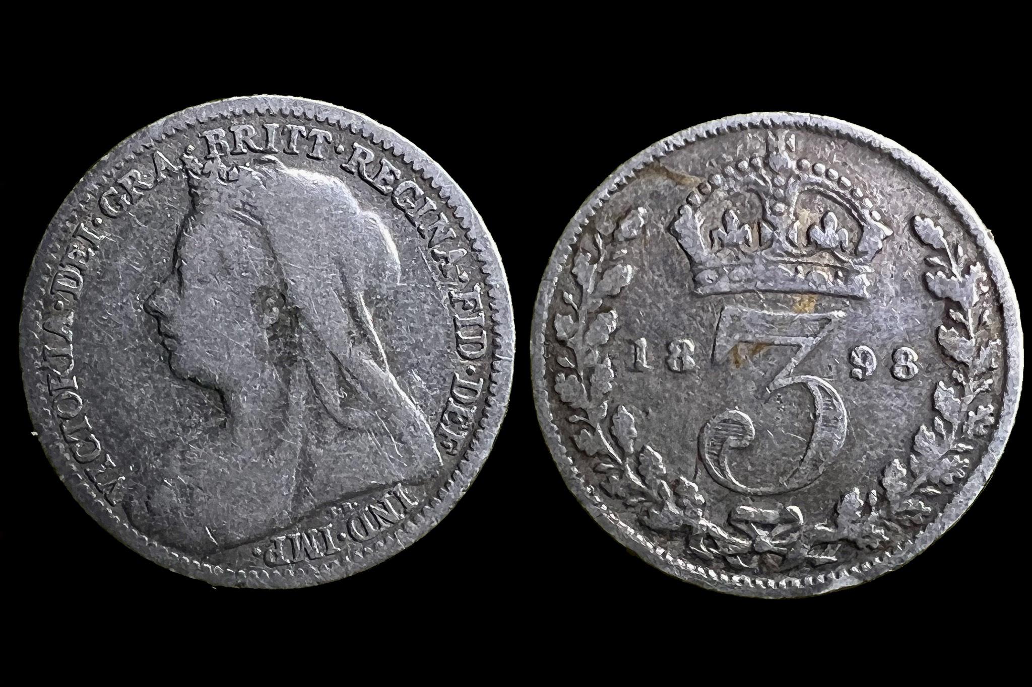 3 Penny Victoria (Anglia 1898) KM777 