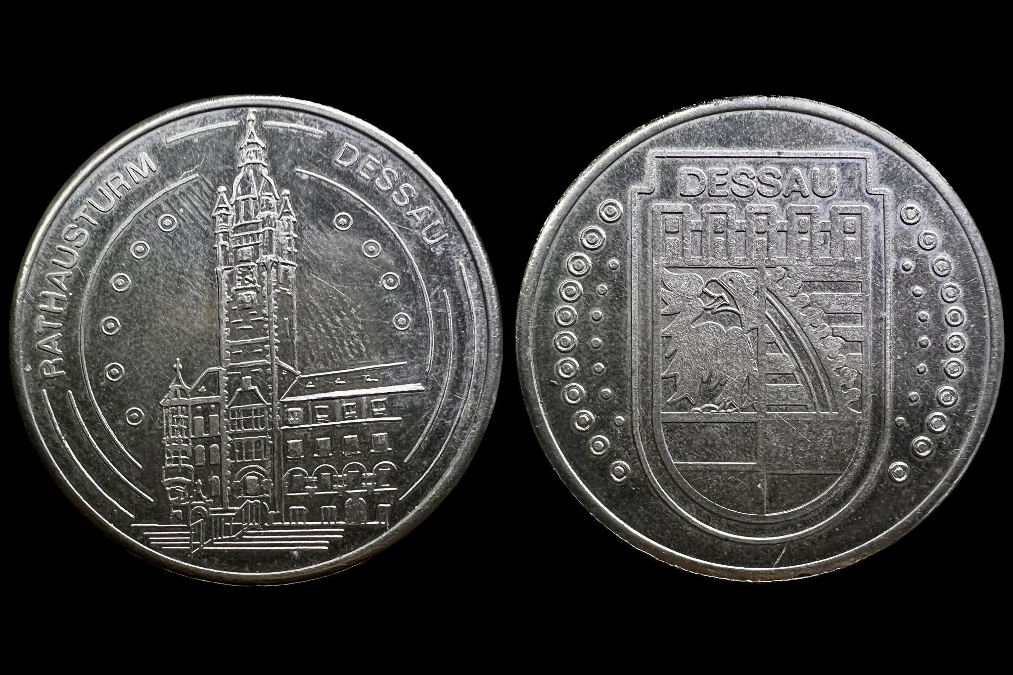 Rathaus Dessau DDR érem 