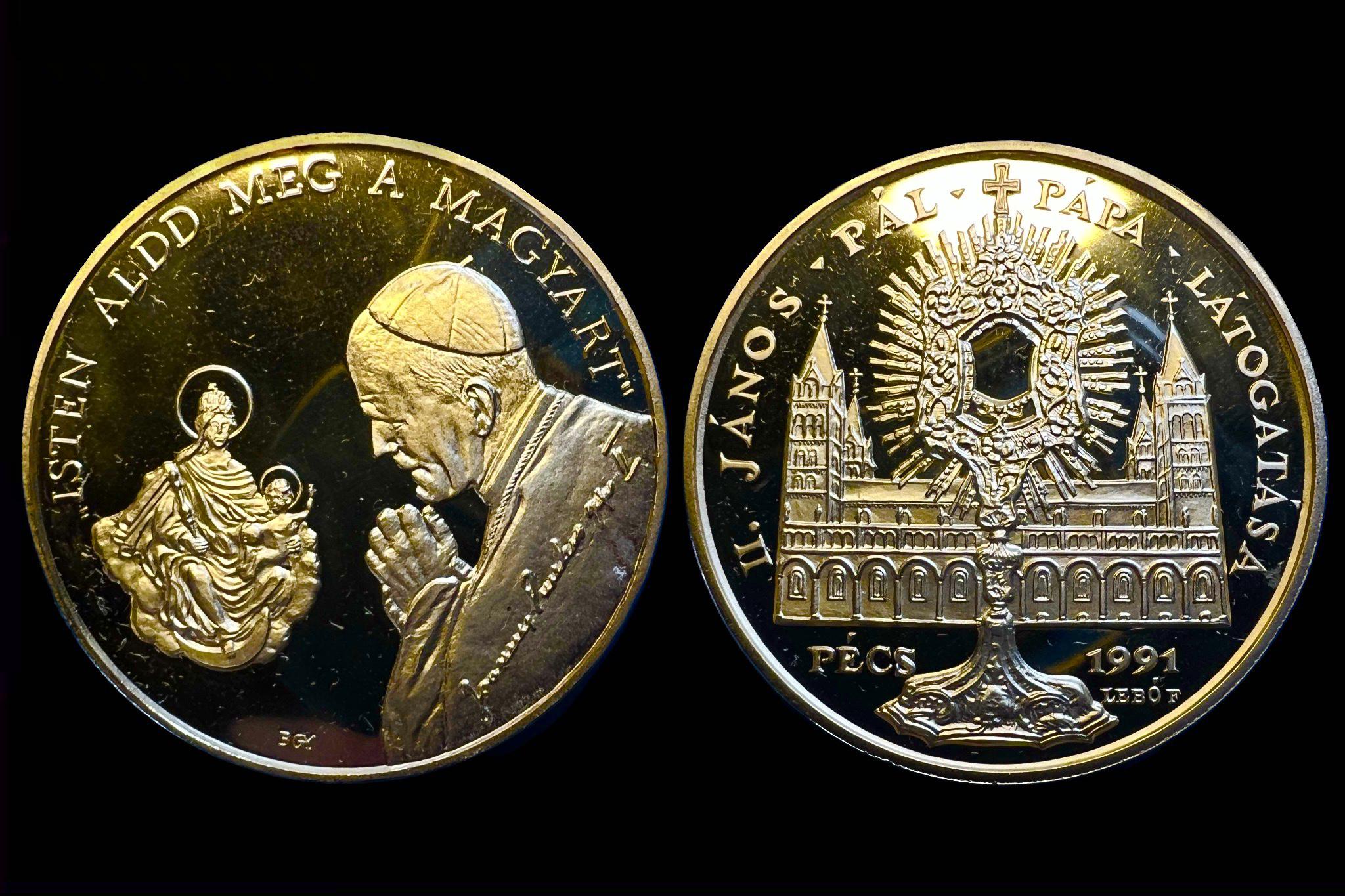 (1991) Pécs II. János Pál pápa látogatása aUNC