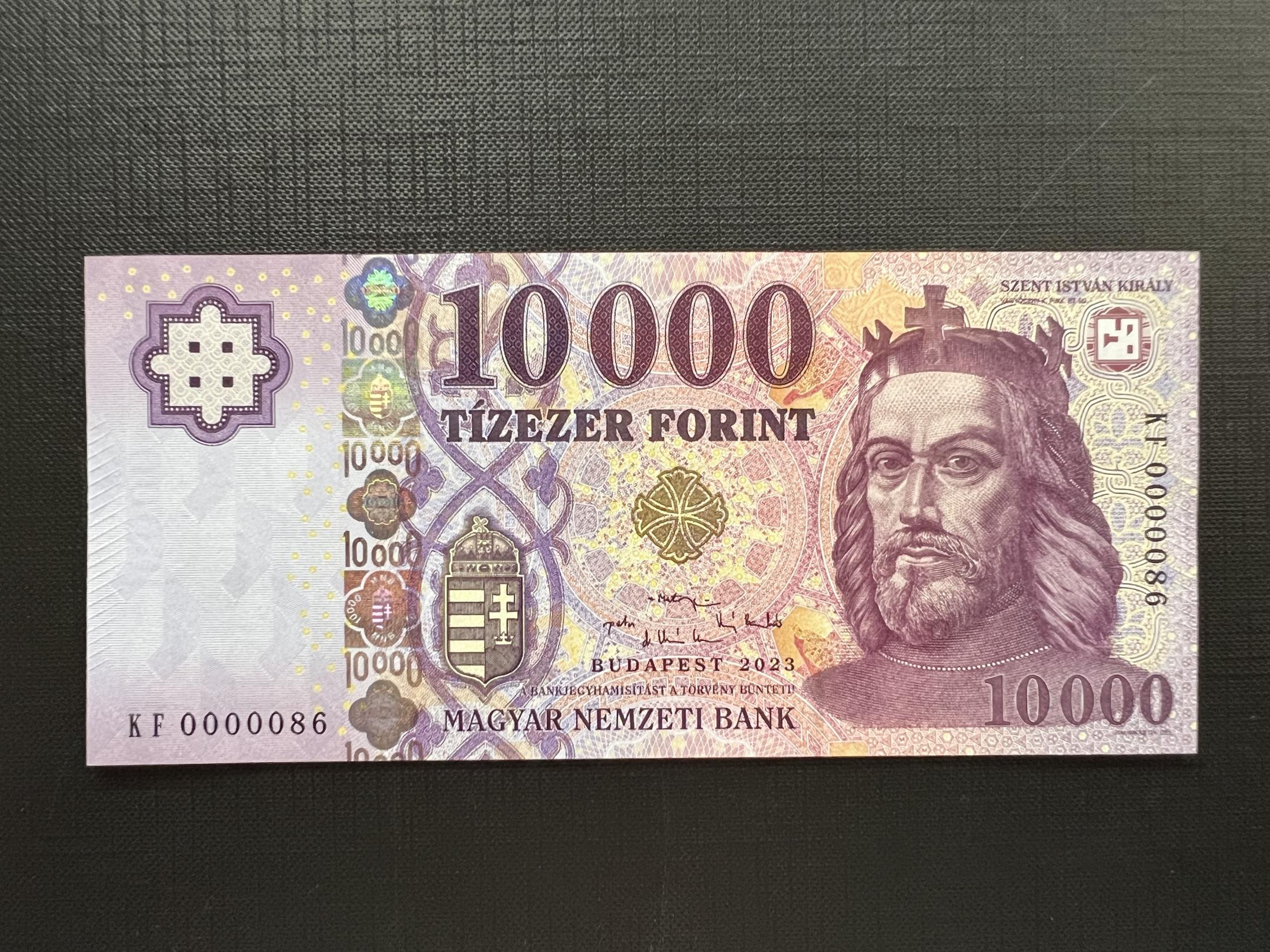 10000 Forint (2023) KF 00086 alacsony sorszám UNC