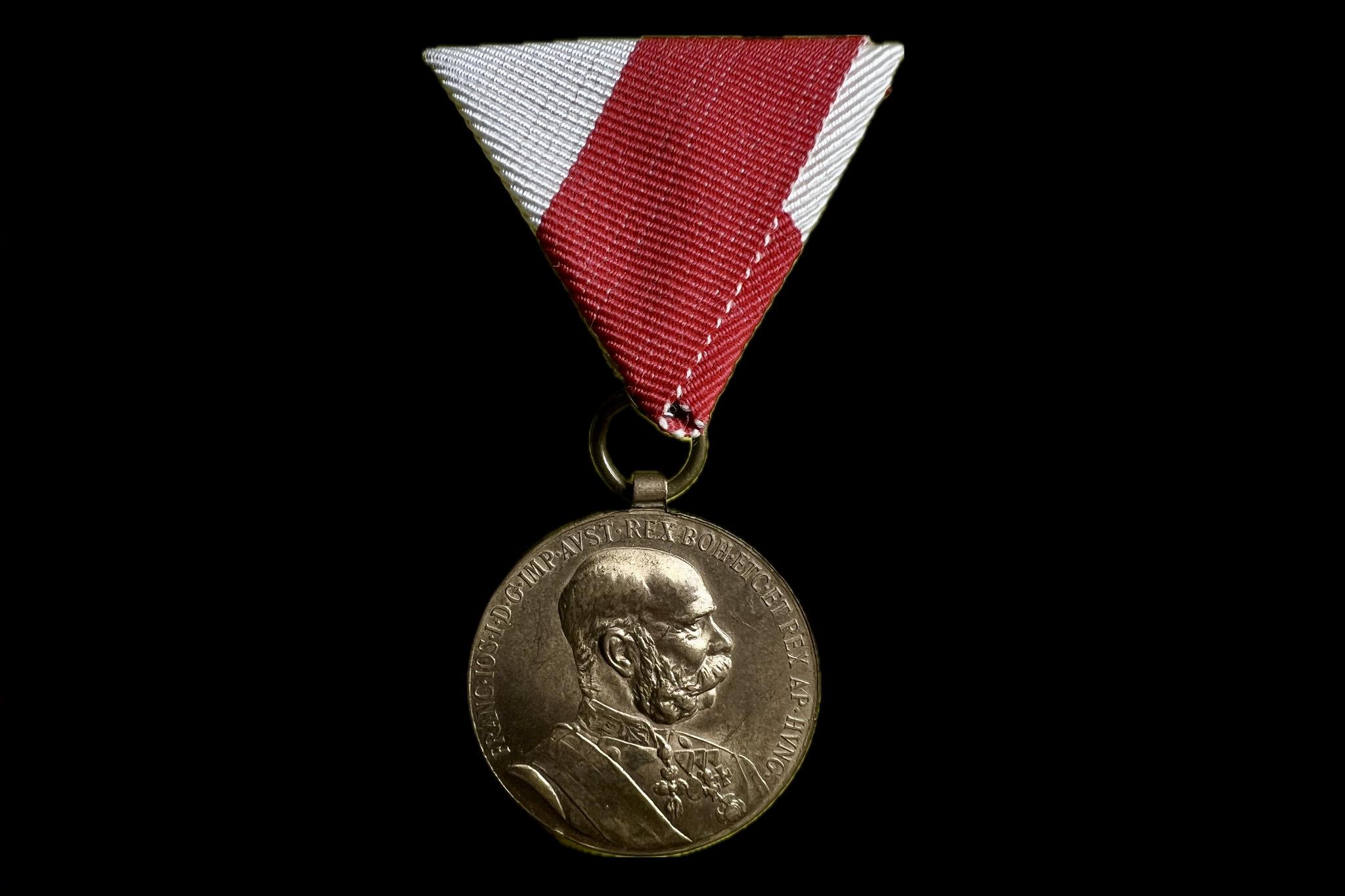 Ferenc József Jubileumi emlékérem a Polgári Állami Alkalmazottak számára 